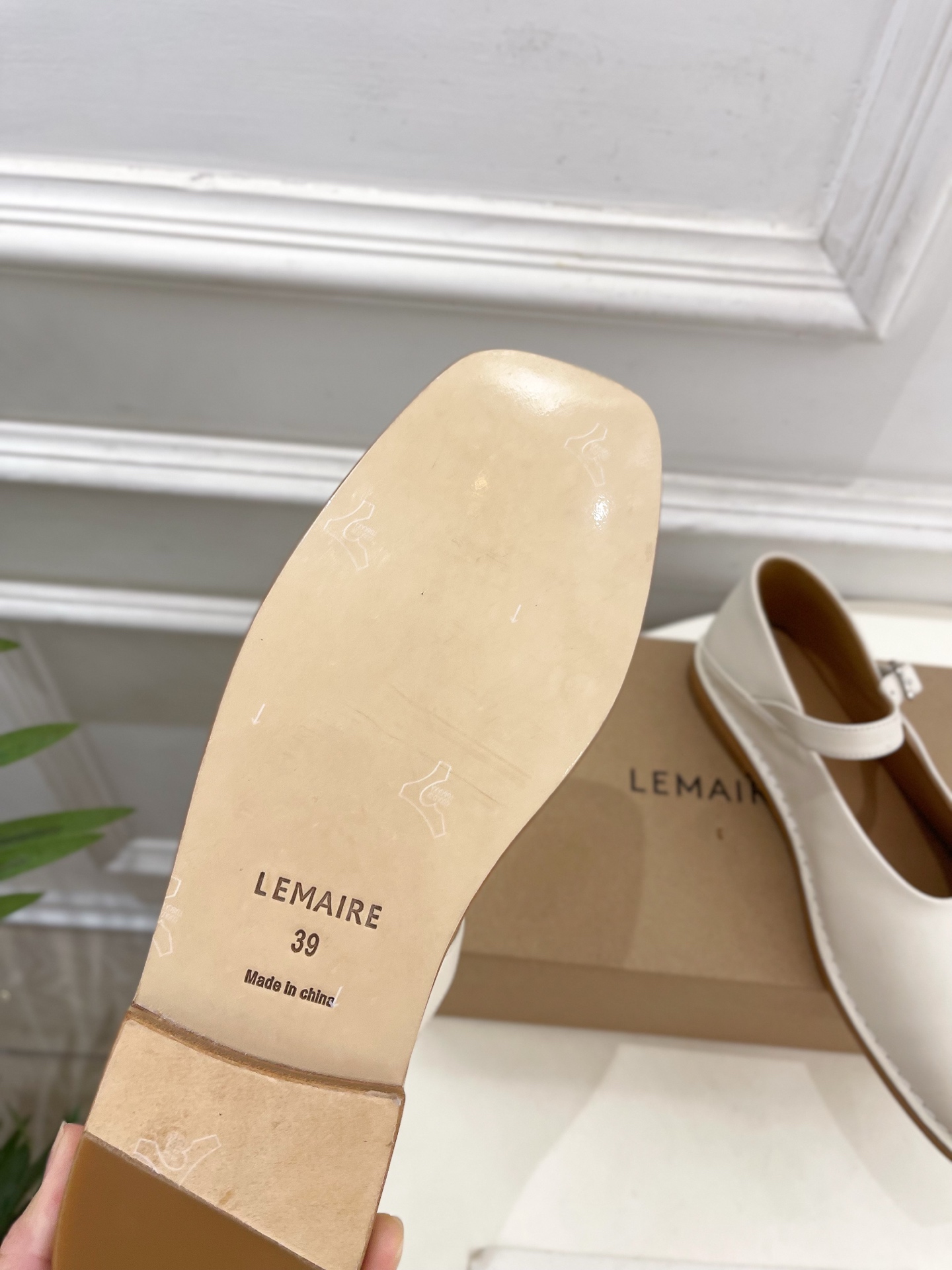 LEMAIRE  2025春夏新品 BALERINA平底玛丽珍芭蕾鞋
—————————
作为这两年最受