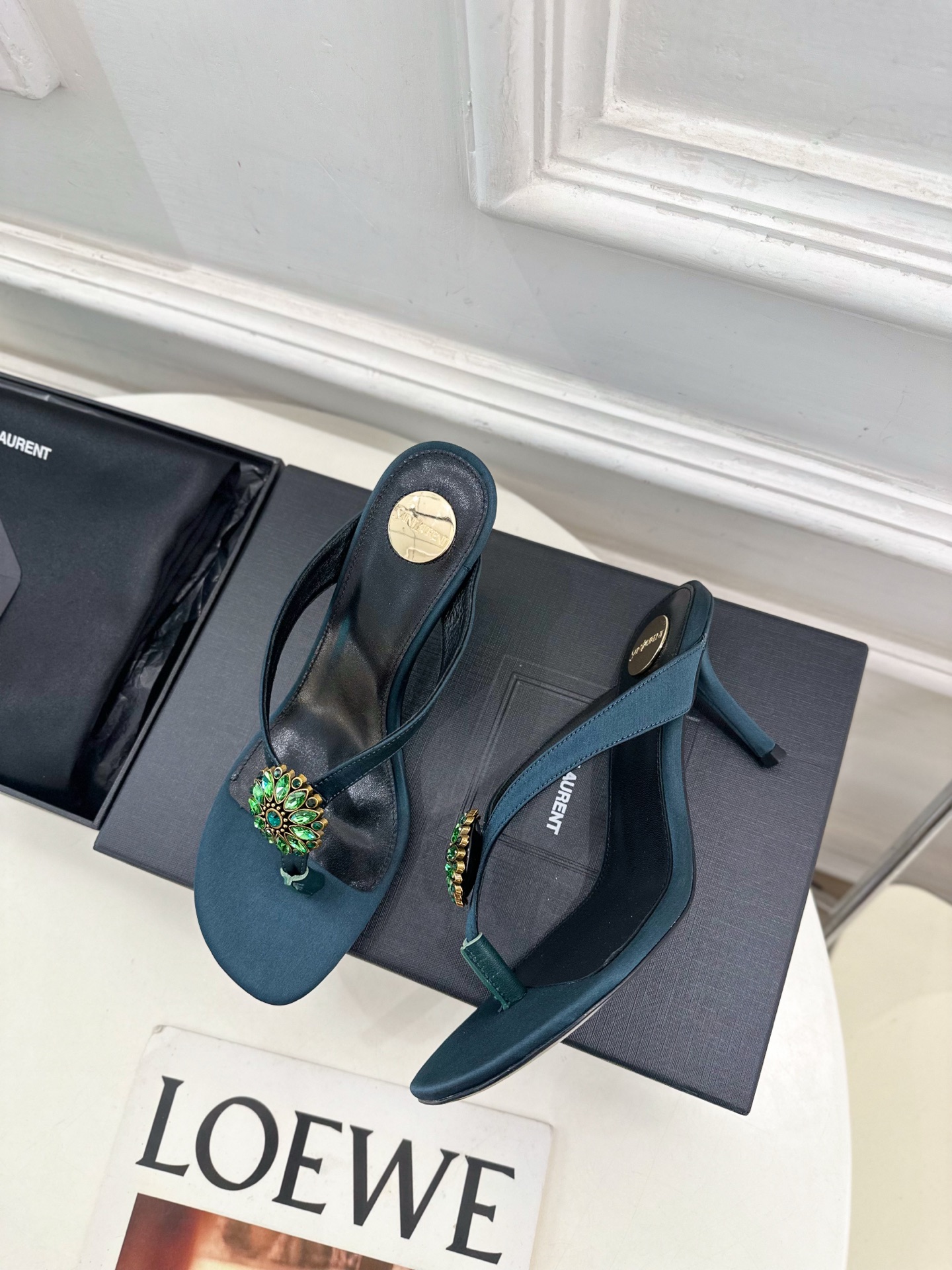 SAIN*LAURENT  圣罗兰 2025春夏新品 水钻人字夹趾高跟凉拖鞋上新☑️
—————————