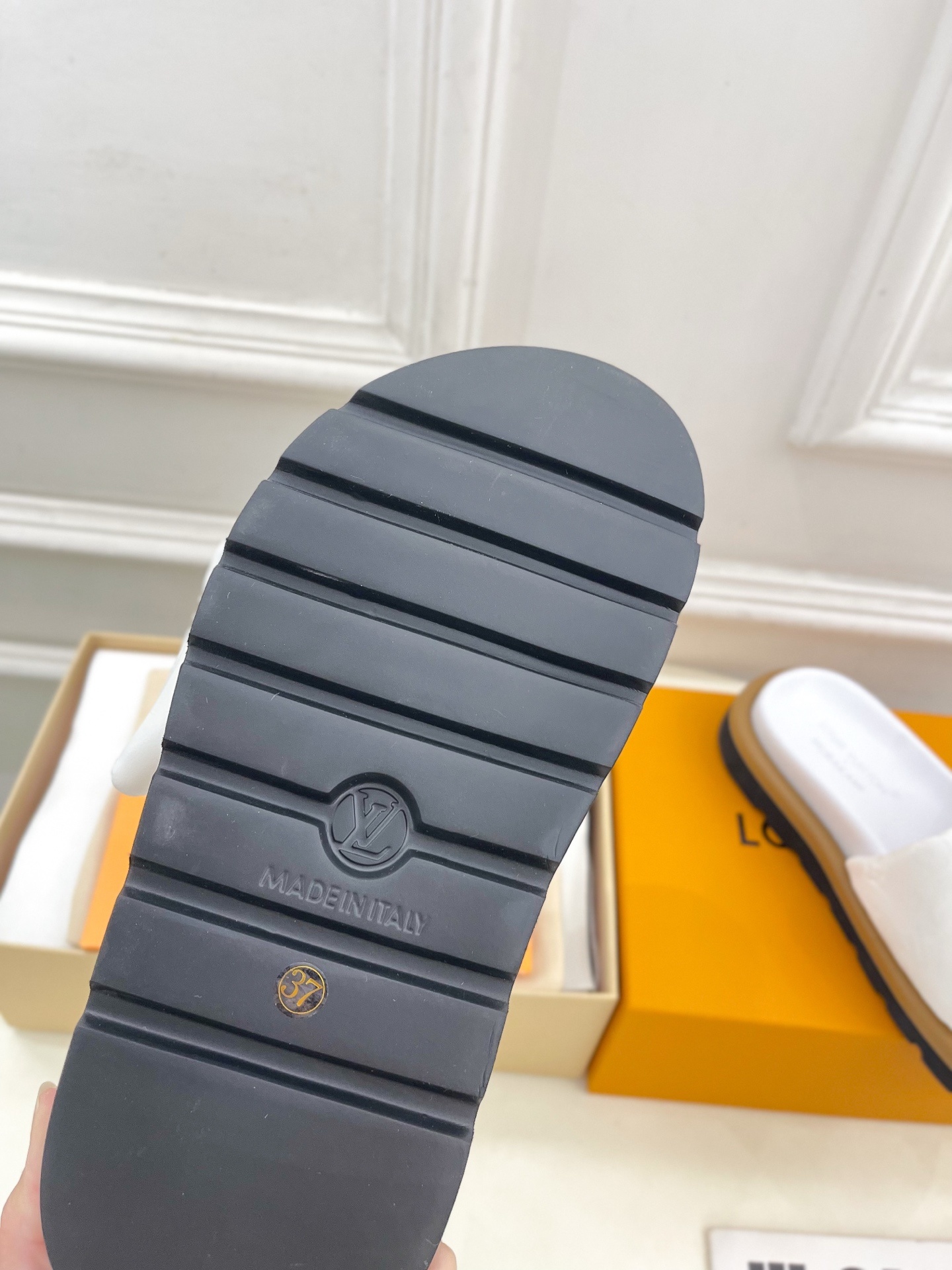 LV | 路易威登 25𝐬𝐬
🧡💚2025春夏新品 顶级版本⚠️
专柜主打最新款POOL