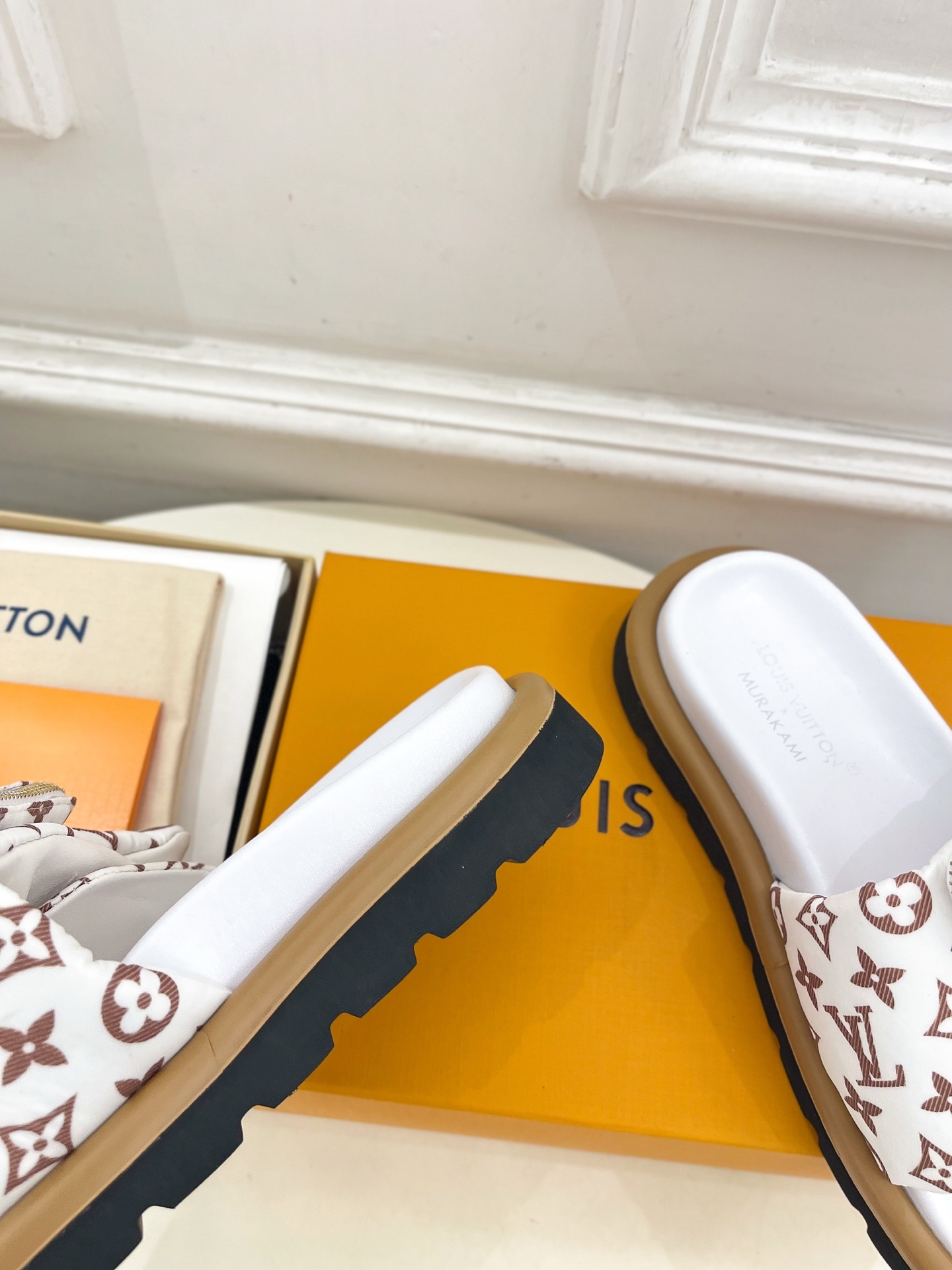 LV | 路易威登 25𝐬𝐬
🧡💚2025春夏新品 顶级版本⚠️
专柜主打最新款POOL