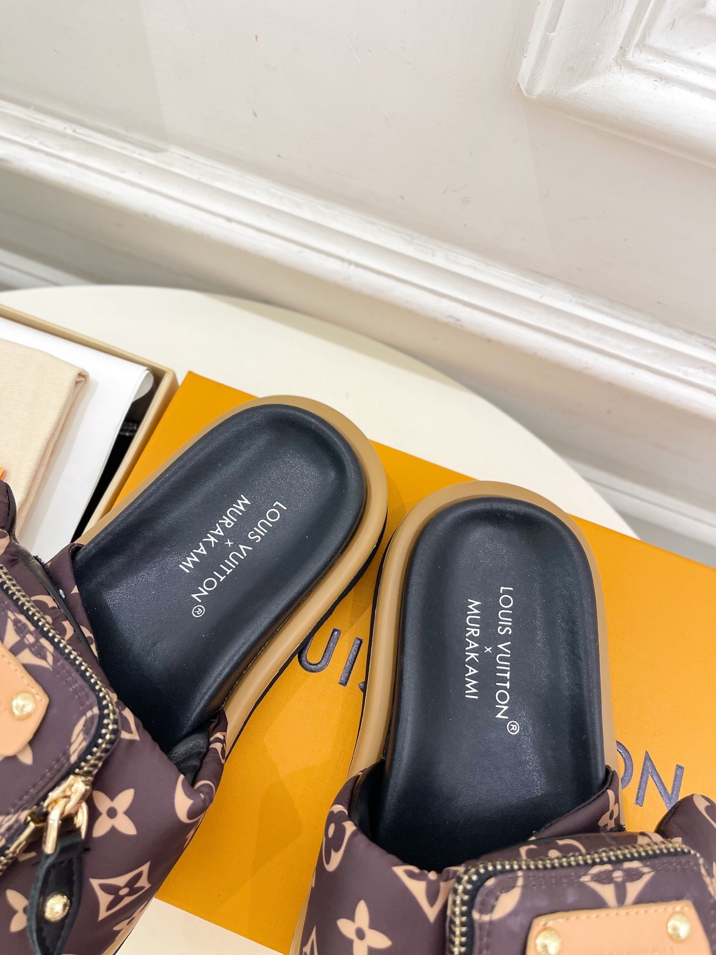 LV | 路易威登 25𝐬𝐬
🧡💚2025春夏新品 顶级版本⚠️
专柜主打最新款POOL