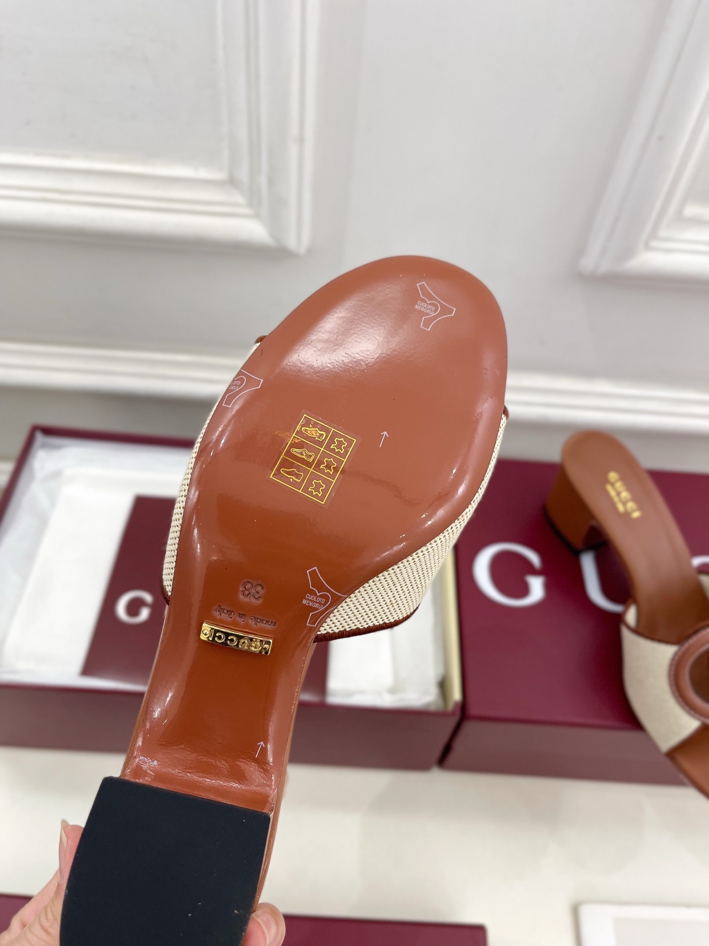 Gucci | 古驰 25𝐬𝐬
⭐️ G家 主打系列终于面世,狠货值得期待!原有的经典 创造