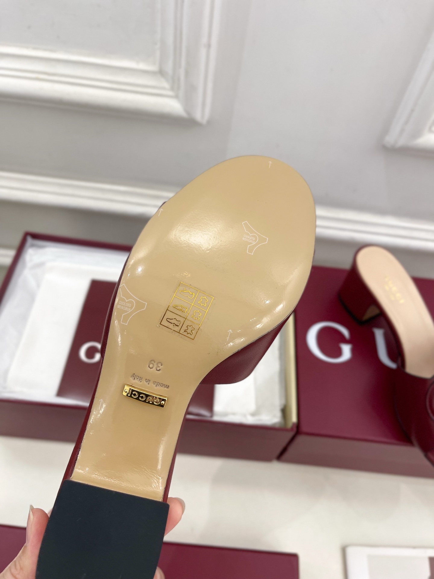 Gucci | 古驰 25𝐬𝐬
⭐️ G家 主打系列终于面世,狠货值得期待!原有的经典 创造