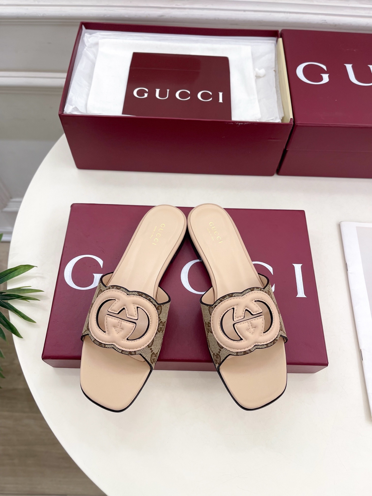 Gucci | 古驰 25𝐬𝐬
⭐️ G家 主打系列终于面世,狠货值得期待!原有的经典 创造