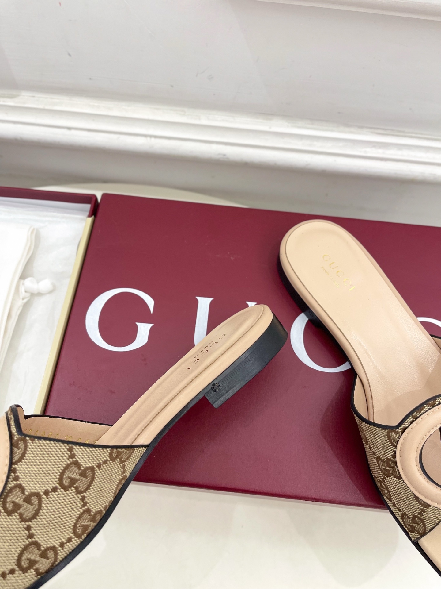 Gucci | 古驰 25𝐬𝐬
⭐️ G家 主打系列终于面世,狠货值得期待!原有的经典 创造