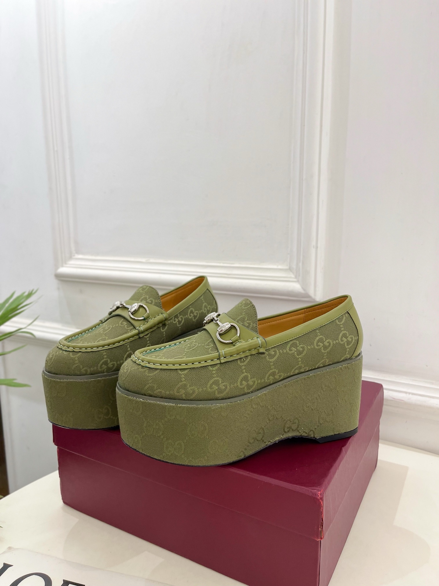 Gucci | 古驰 25 𝐬𝐬
⭐️ G家 主打系列终于面世,狠货值得期待!原有的经典