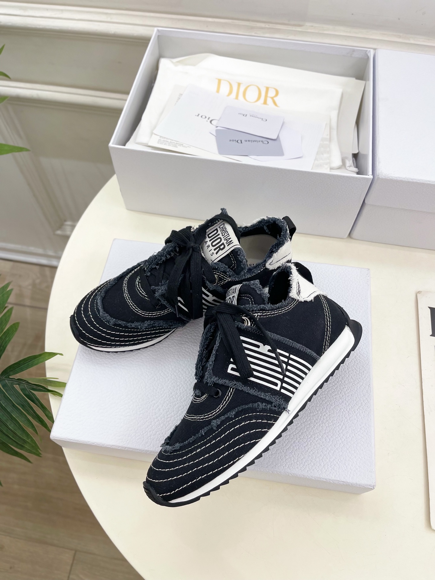 Dior |  迪奥  25𝐬𝐬 

🧡💚2025秋季新品 顶级版本⚠️
专柜主打新款Optical-D