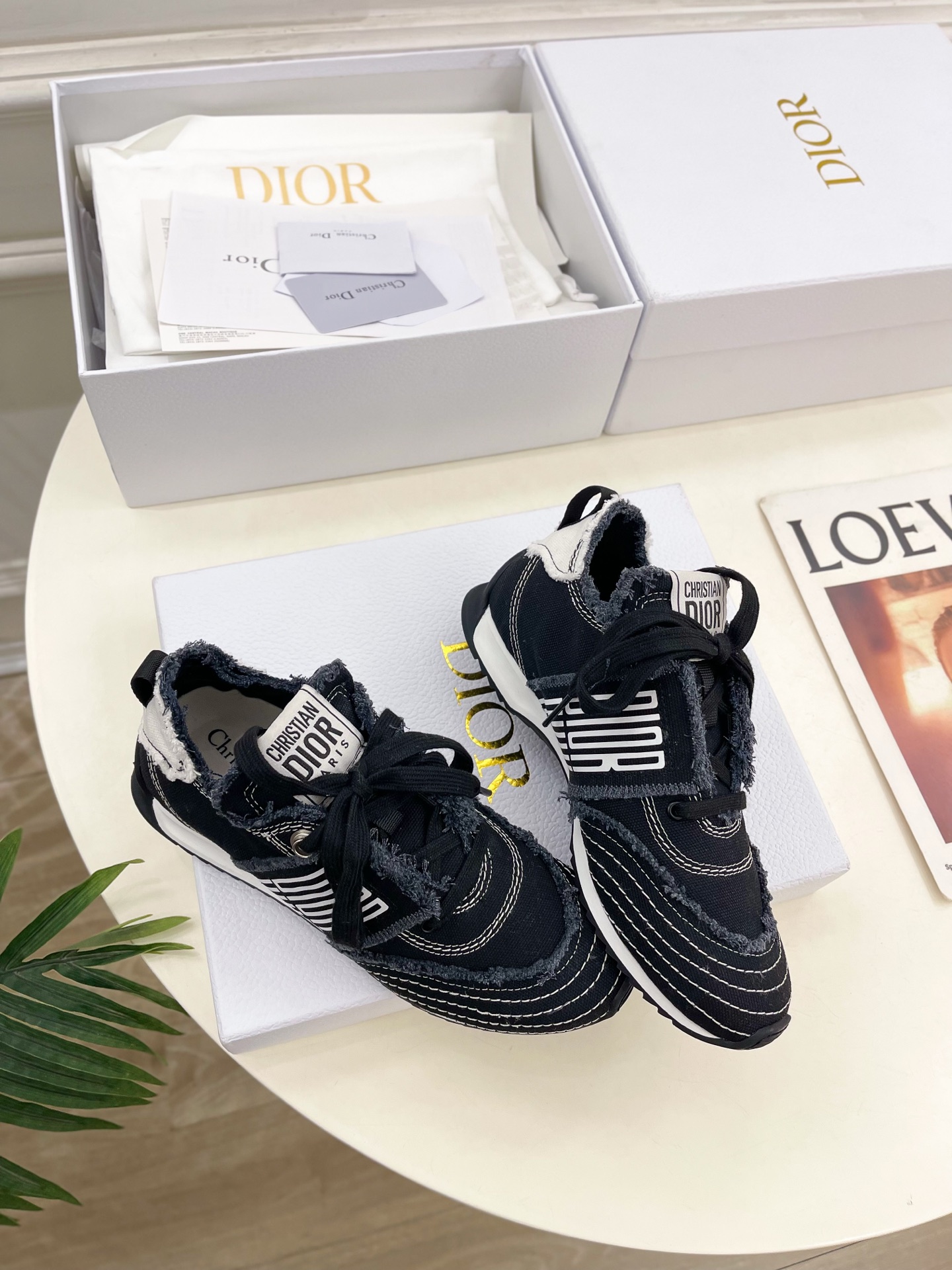 Dior |  迪奥  25𝐬𝐬 

🧡💚2025秋季新品 顶级版本⚠️
专柜主打新款Optical-D