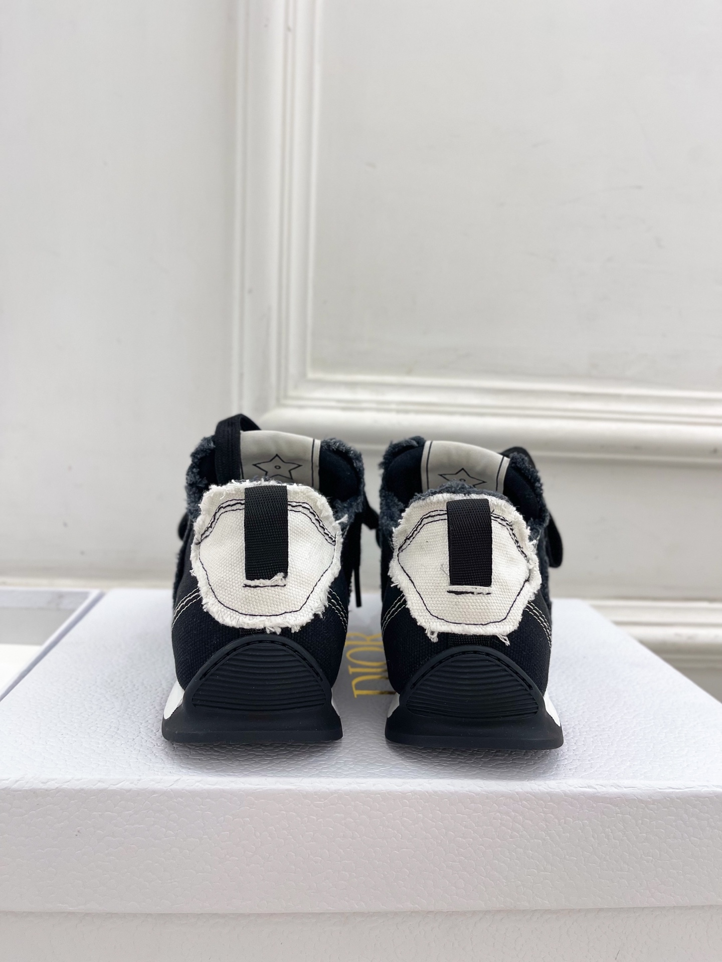 Dior |  迪奥  25𝐬𝐬 

🧡💚2025秋季新品 顶级版本⚠️
专柜主打新款Optical-D