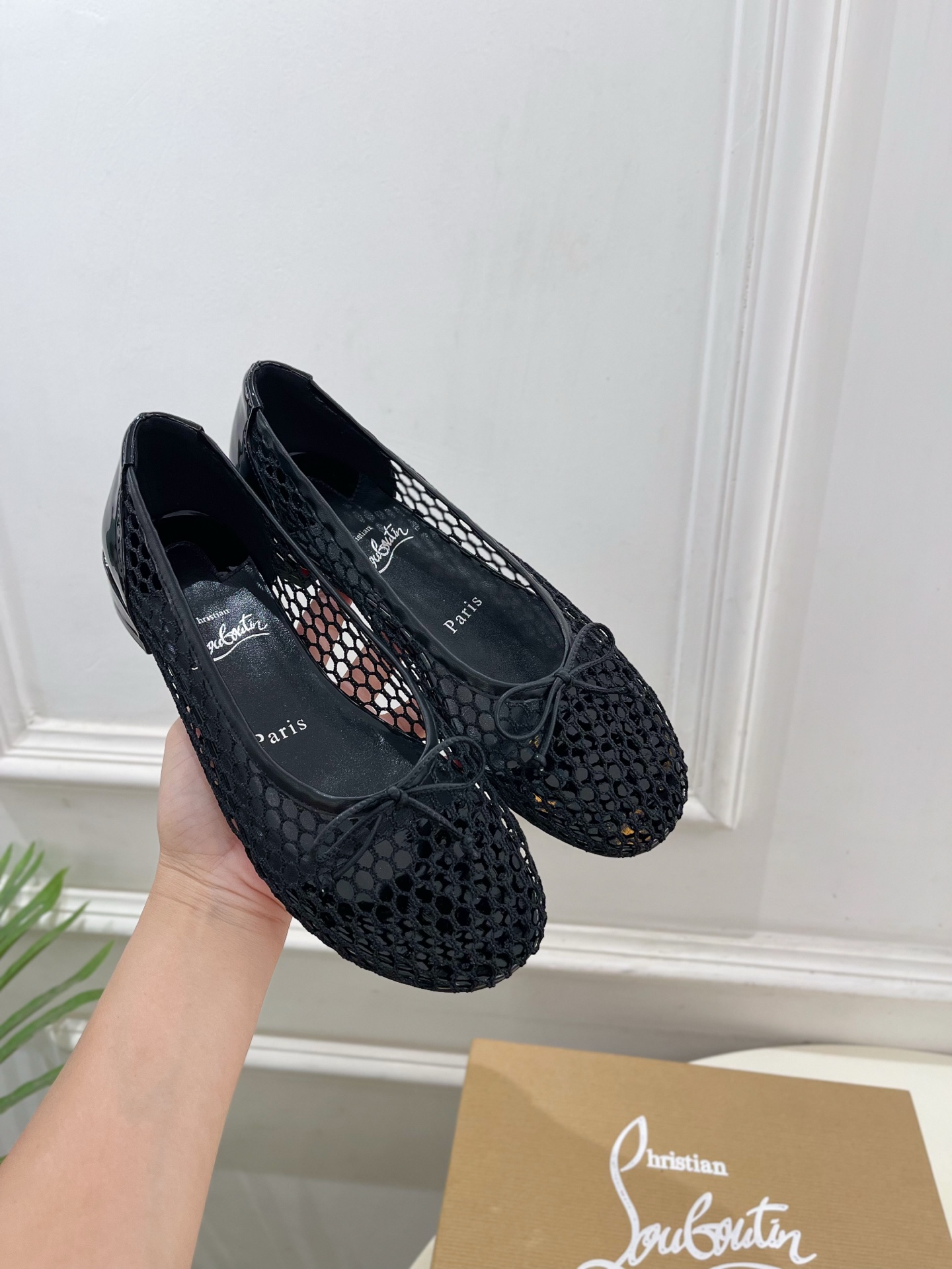 Christian Louboutin路铂廷CL 红底鞋 25ss最新网面芭蕾舞鞋系列，魅惑华丽的✨顶级
