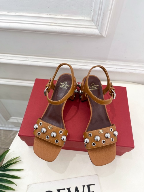 Valentino Garavani Roman Studded Leather Sandals Chunky Heel, Brown, Size 35-39