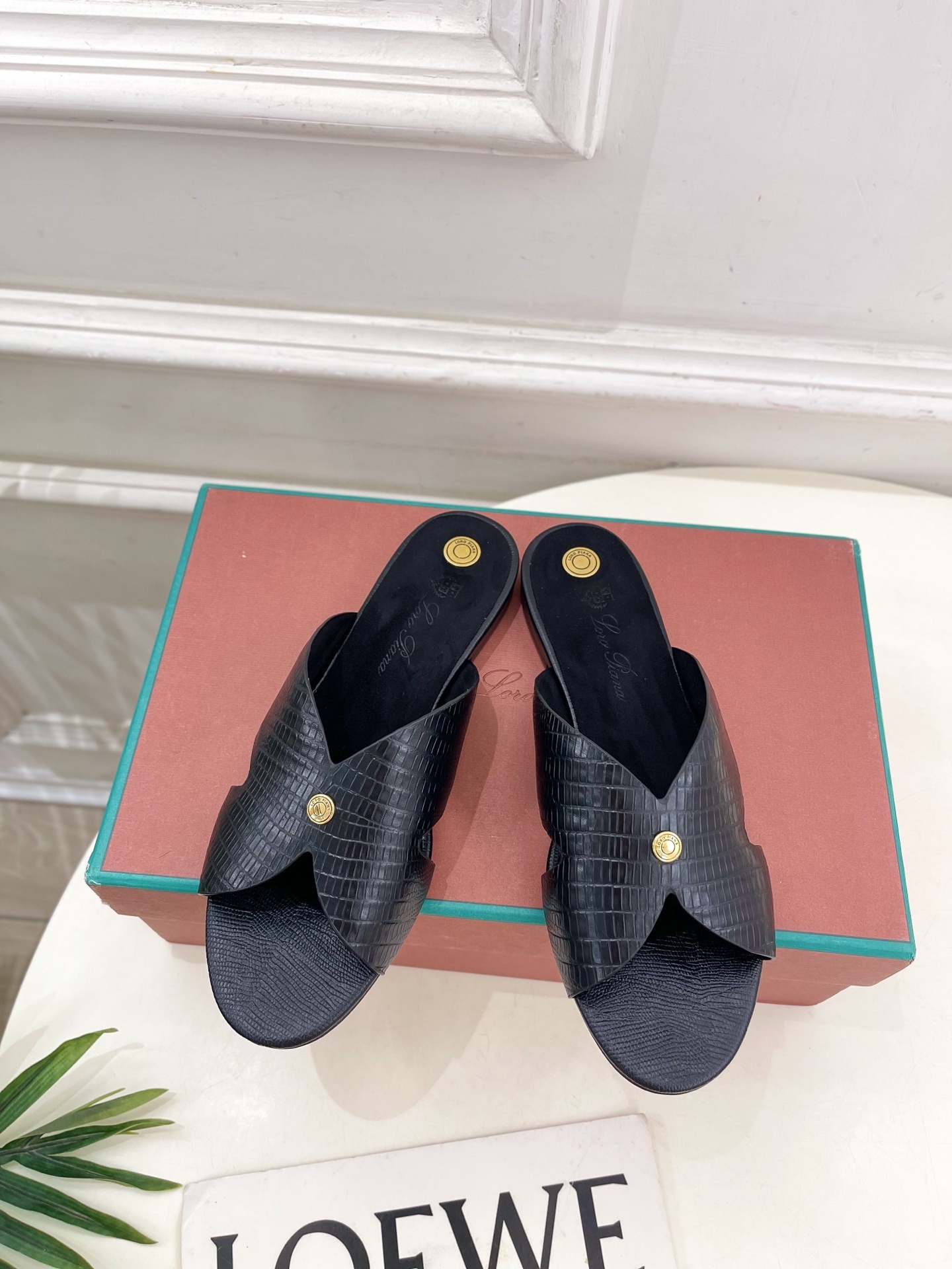 Loro Piana 乐悠翩雅 代购级别⚠️2025春夏新品 Vera女士凉拖鞋—————————
L