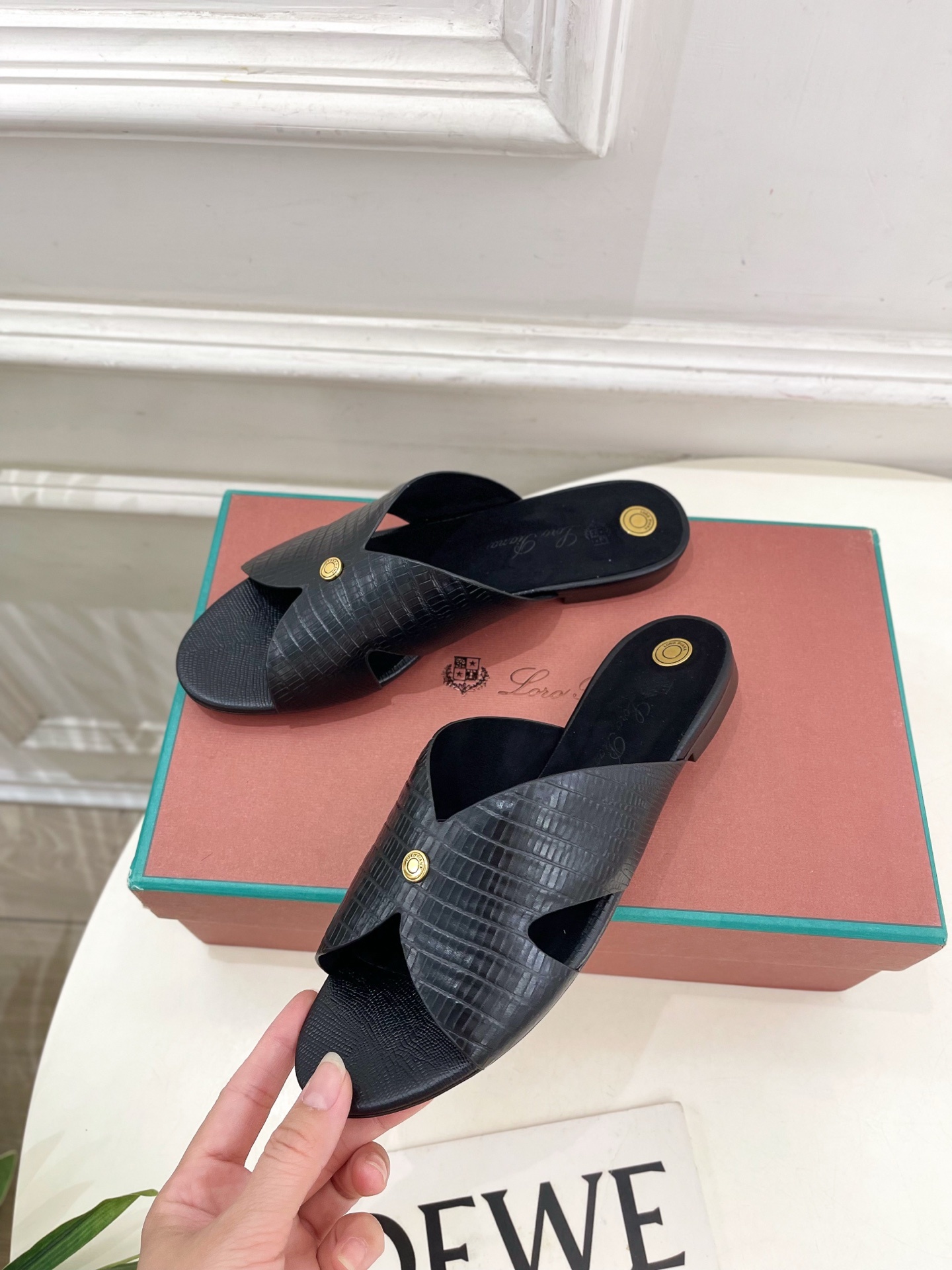 Loro Piana 乐悠翩雅 代购级别⚠️2025春夏新品 Vera女士凉拖鞋—————————
L