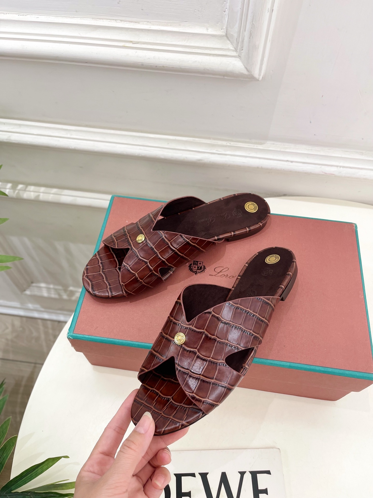 Loro Piana 乐悠翩雅 代购级别⚠️2025春夏新品 Vera女士凉拖鞋—————————
L