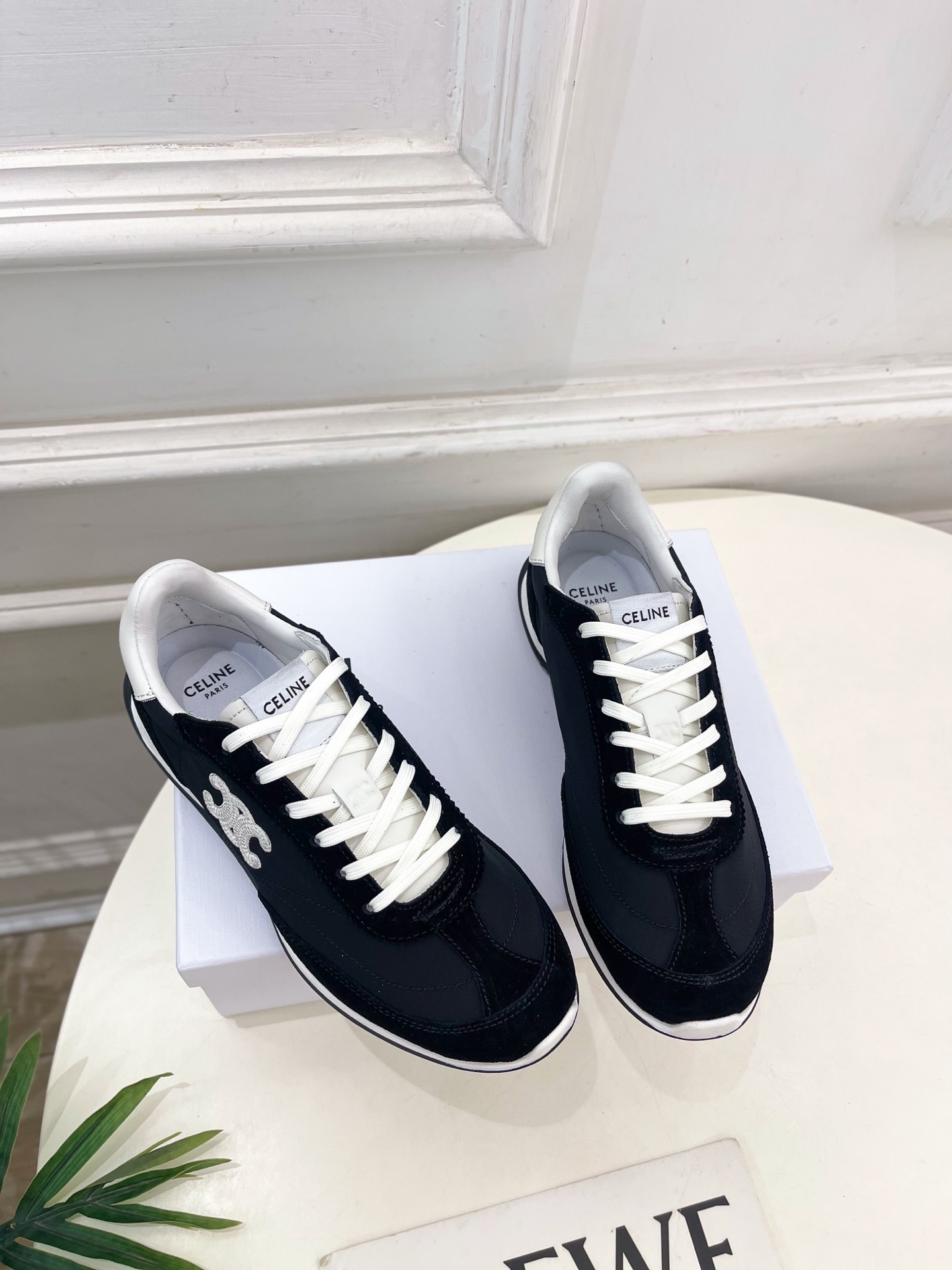 CELINE | 赛琳 25𝐬𝐬
💛2025春夏新品 RACER低帮运动鞋休闲鞋上新!
🔜 B