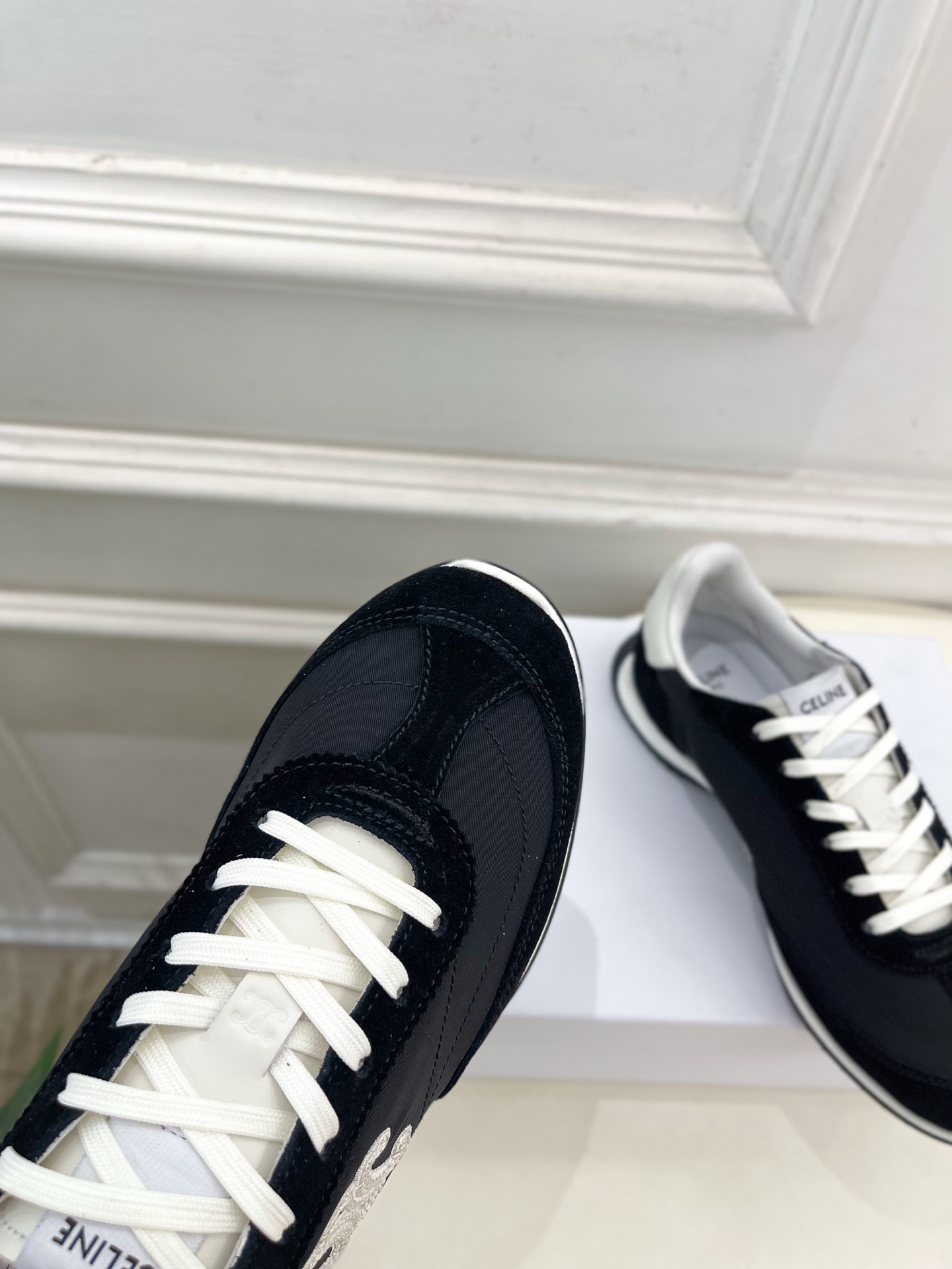 CELINE | 赛琳 25𝐬𝐬
💛2025春夏新品 RACER低帮运动鞋休闲鞋上新!
🔜 B