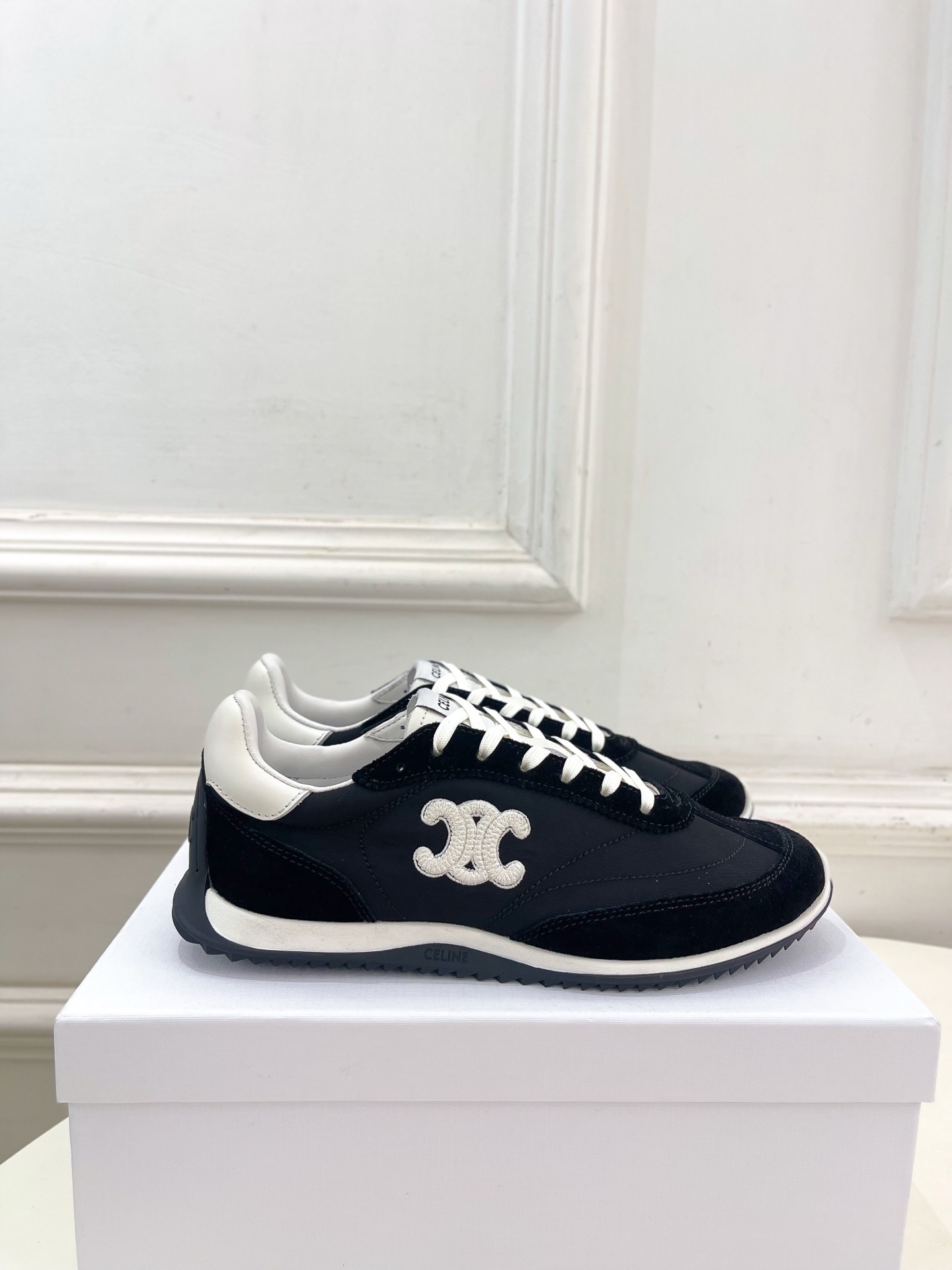 CELINE | 赛琳 25𝐬𝐬
💛2025春夏新品 RACER低帮运动鞋休闲鞋上新!
🔜 B