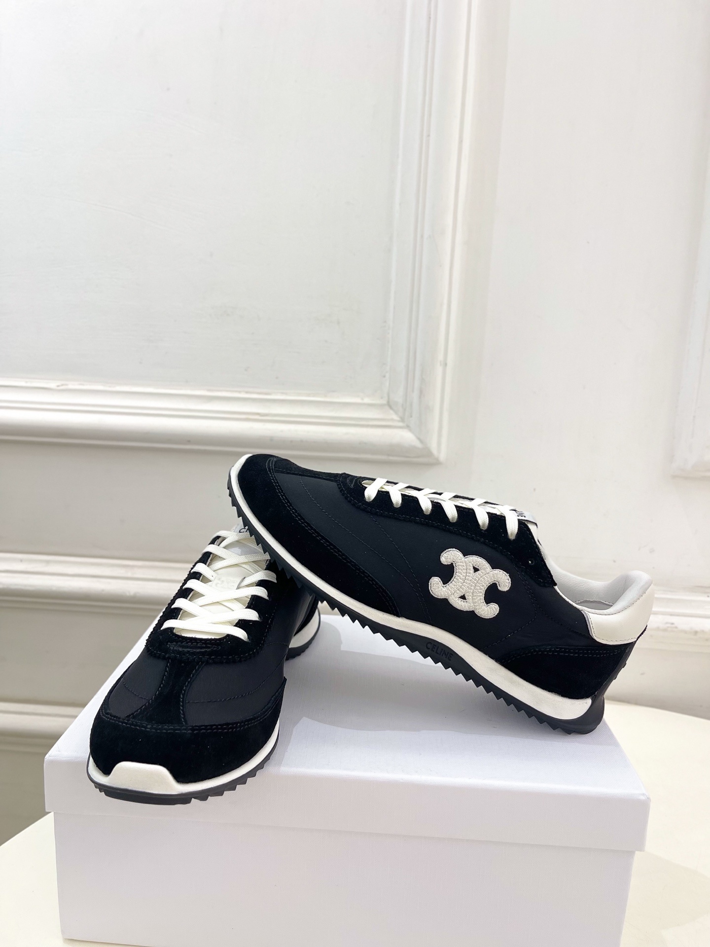 CELINE | 赛琳 25𝐬𝐬
💛2025春夏新品 RACER低帮运动鞋休闲鞋上新!
🔜 B
