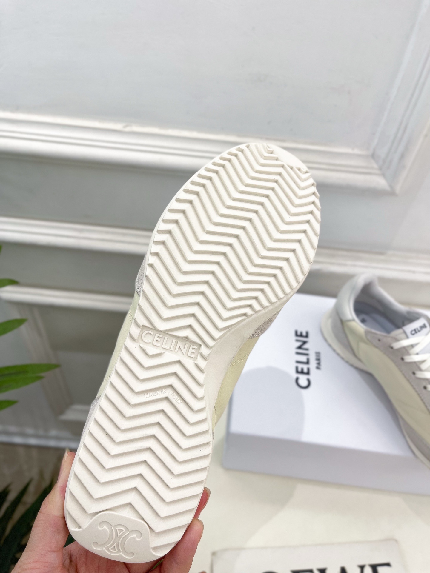 CELINE | 赛琳 25𝐬𝐬
💛2025春夏新品 RACER低帮运动鞋休闲鞋上新!
🔜 B