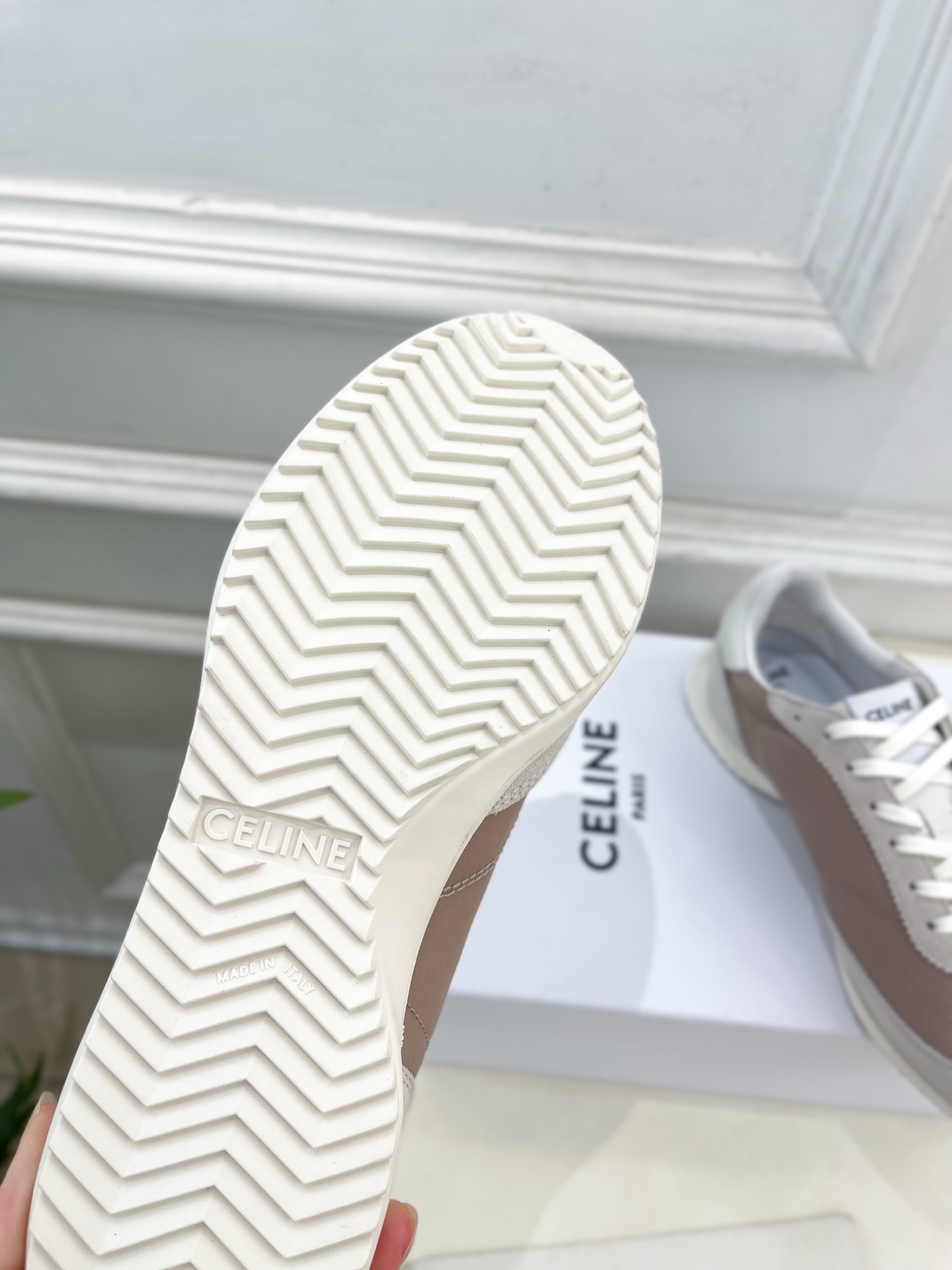 CELINE  | 赛琳  25𝐬𝐬 

💛2025春夏新品 RACER低帮运动鞋休闲鞋上新！

🔜 B