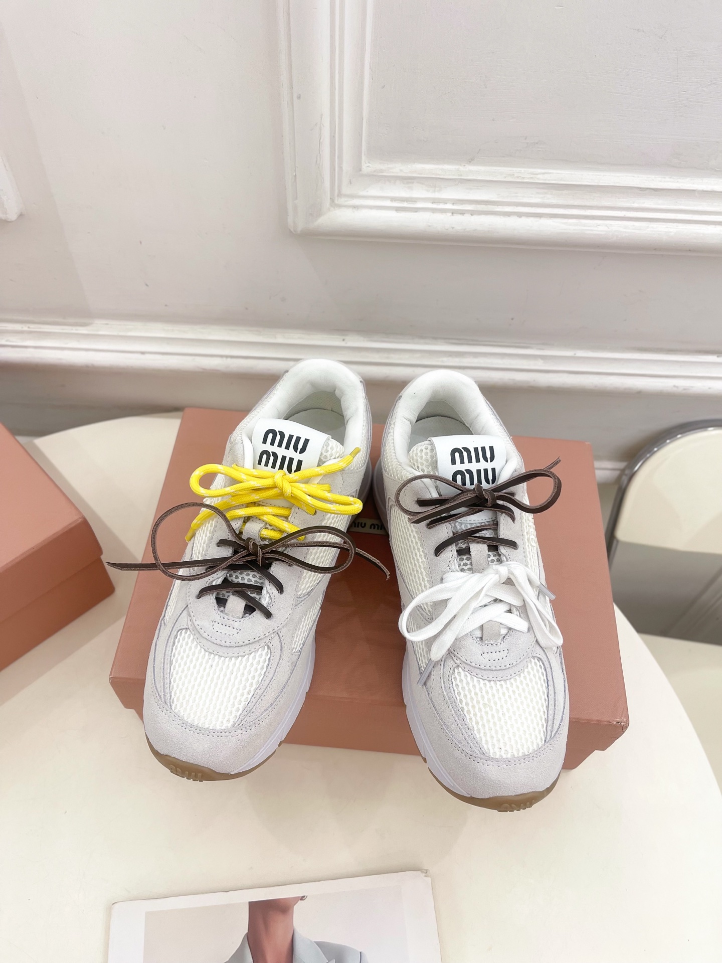 Miu Miu | 缪缪  25𝐬𝐬

🖤2025早春新品 专柜主打最新走秀款 美式复古风老爹鞋运动鞋火