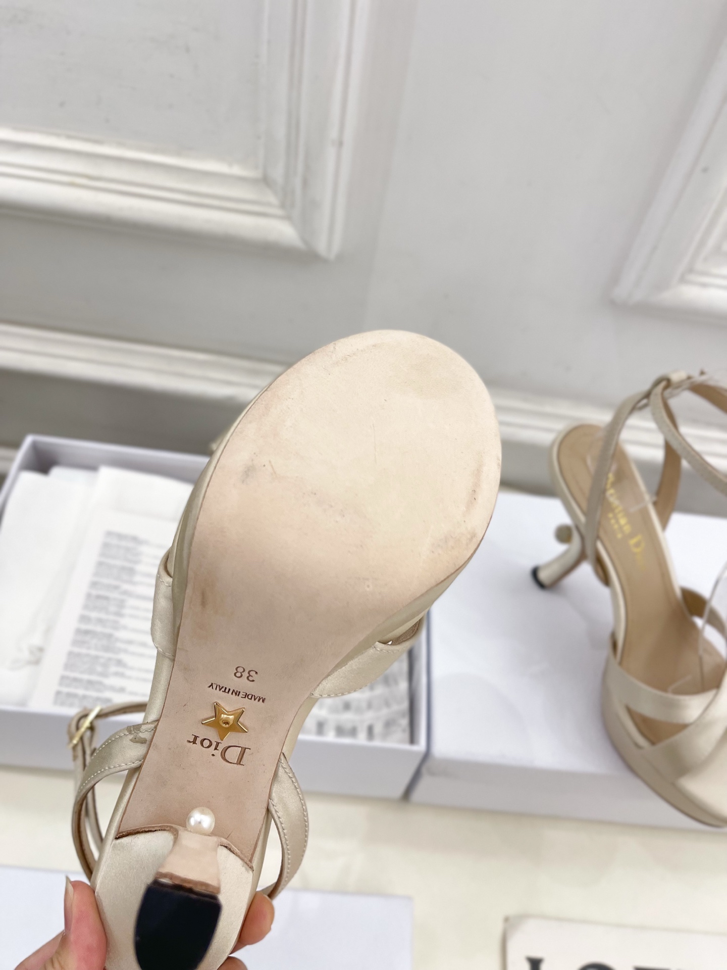 Dior |  迪奥 25 𝐬𝐬 

🧡💚2025春夏新品 顶级版本⚠️
专柜主打新款 Dior Tri