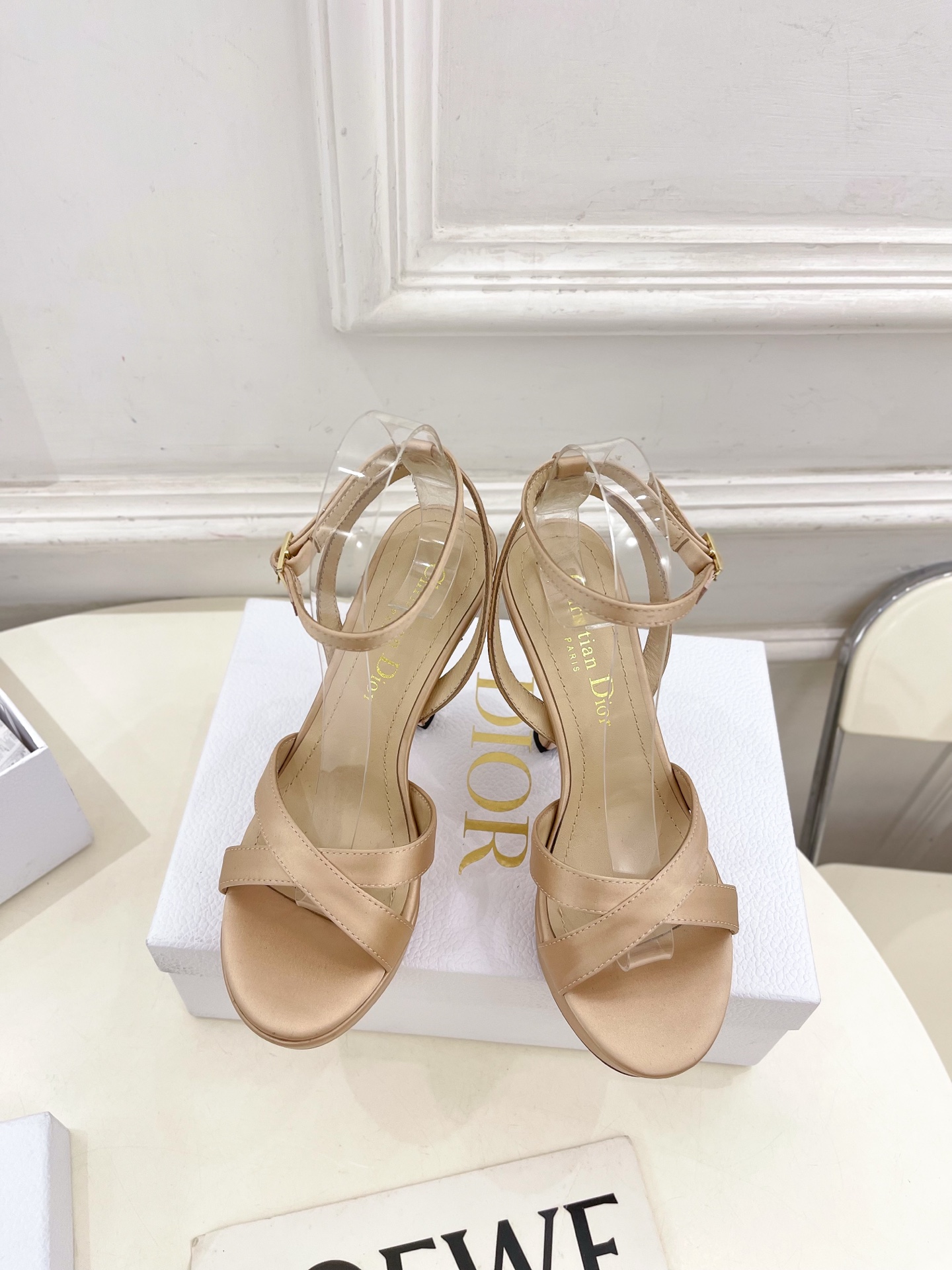 Dior |  迪奥 25 𝐬𝐬 

🧡💚2025春夏新品 顶级版本⚠️
专柜主打新款 Dior Tri