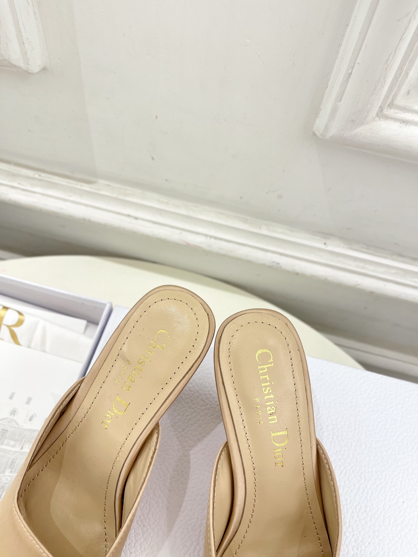 Dior |  迪奥 25 𝐬𝐬 

🧡💚2025春夏新品 顶级版本⚠️
专柜主打新款 Dior Tri