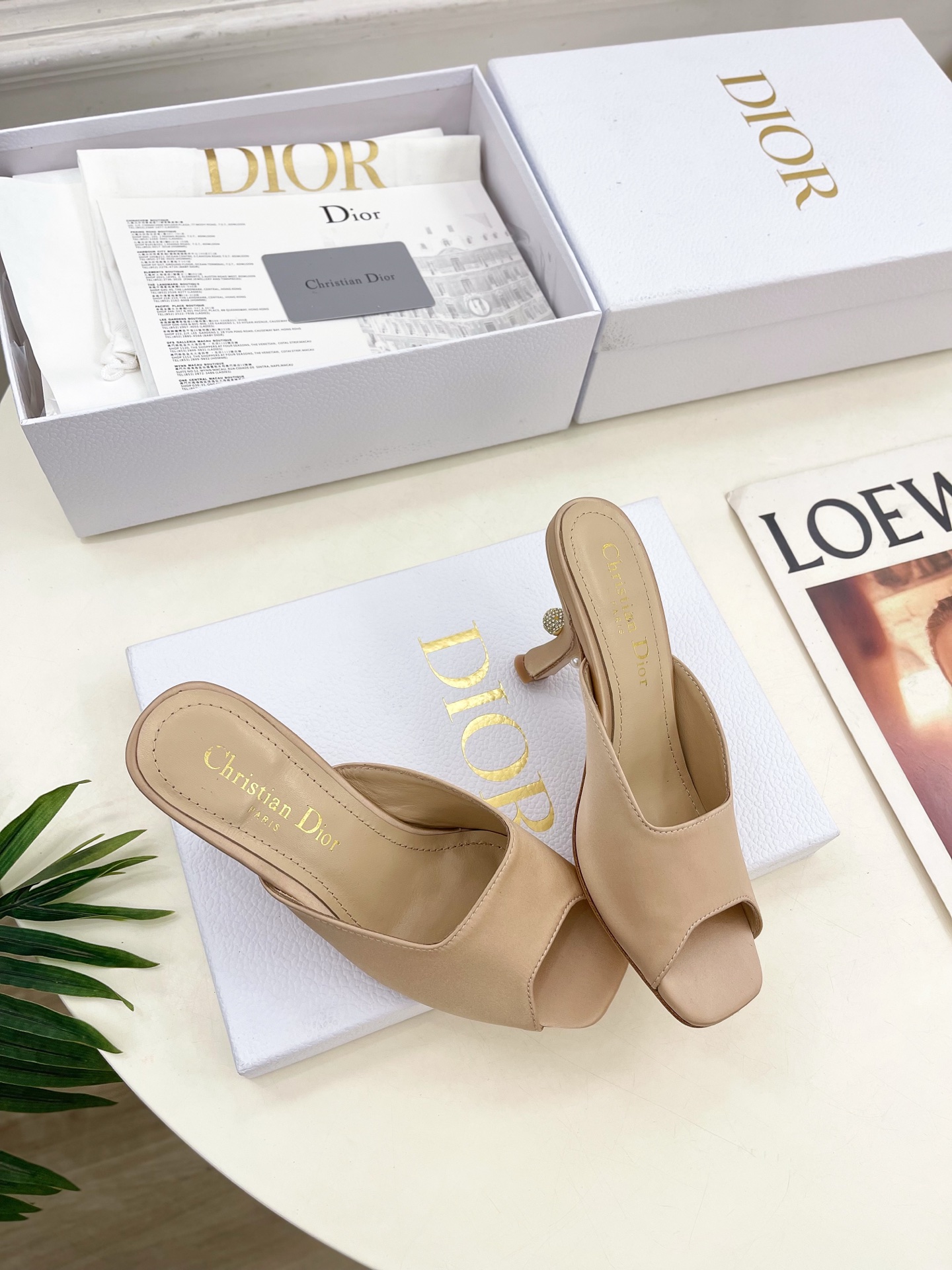 Dior |  迪奥 25 𝐬𝐬 

🧡💚2025春夏新品 顶级版本⚠️
专柜主打新款 Dior Tri