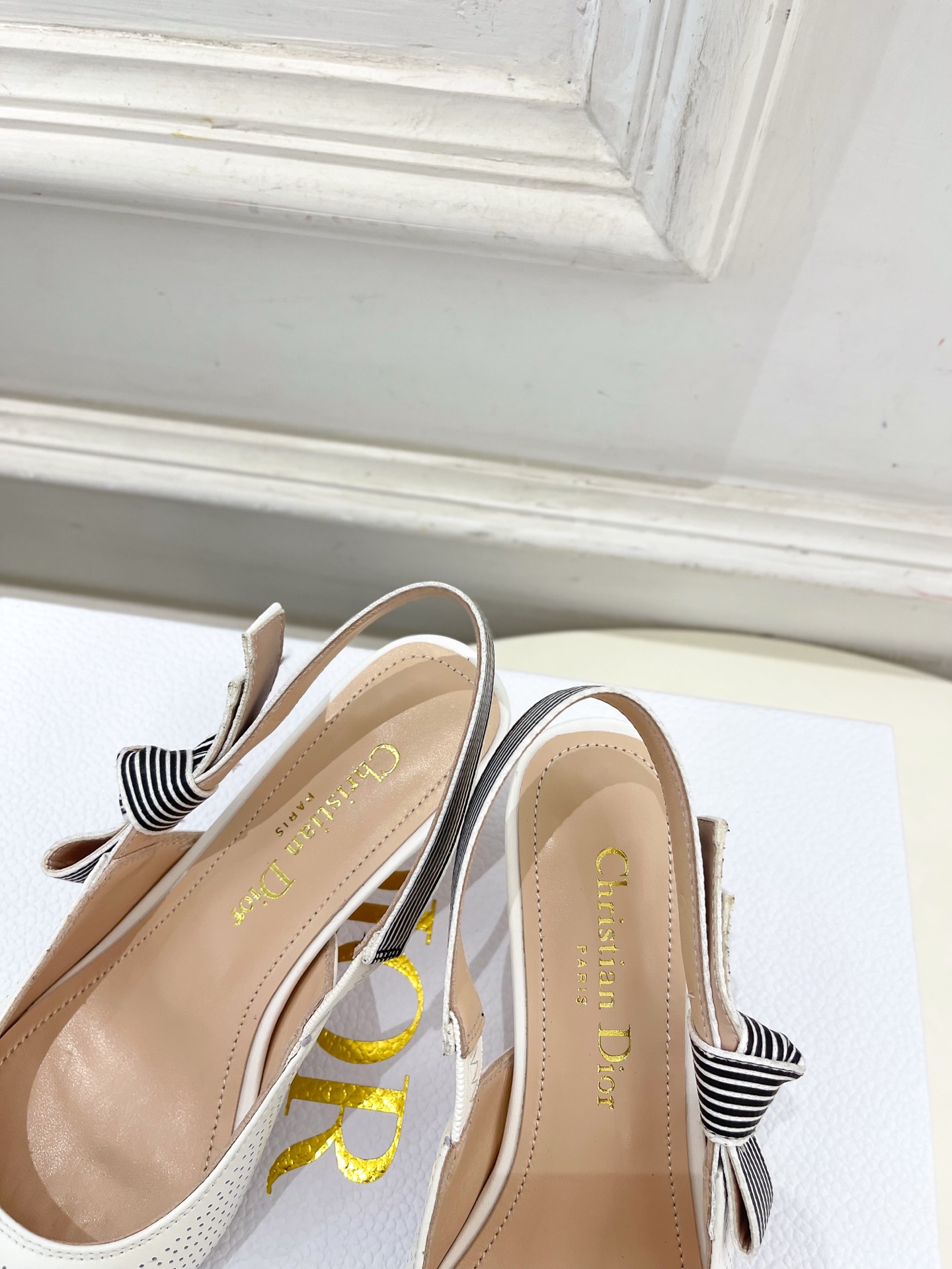 Dior |  迪奥  25𝐬𝐬 

🧡💚2025春夏新品 顶级版本⚠️
专柜主打新款Dior Touj