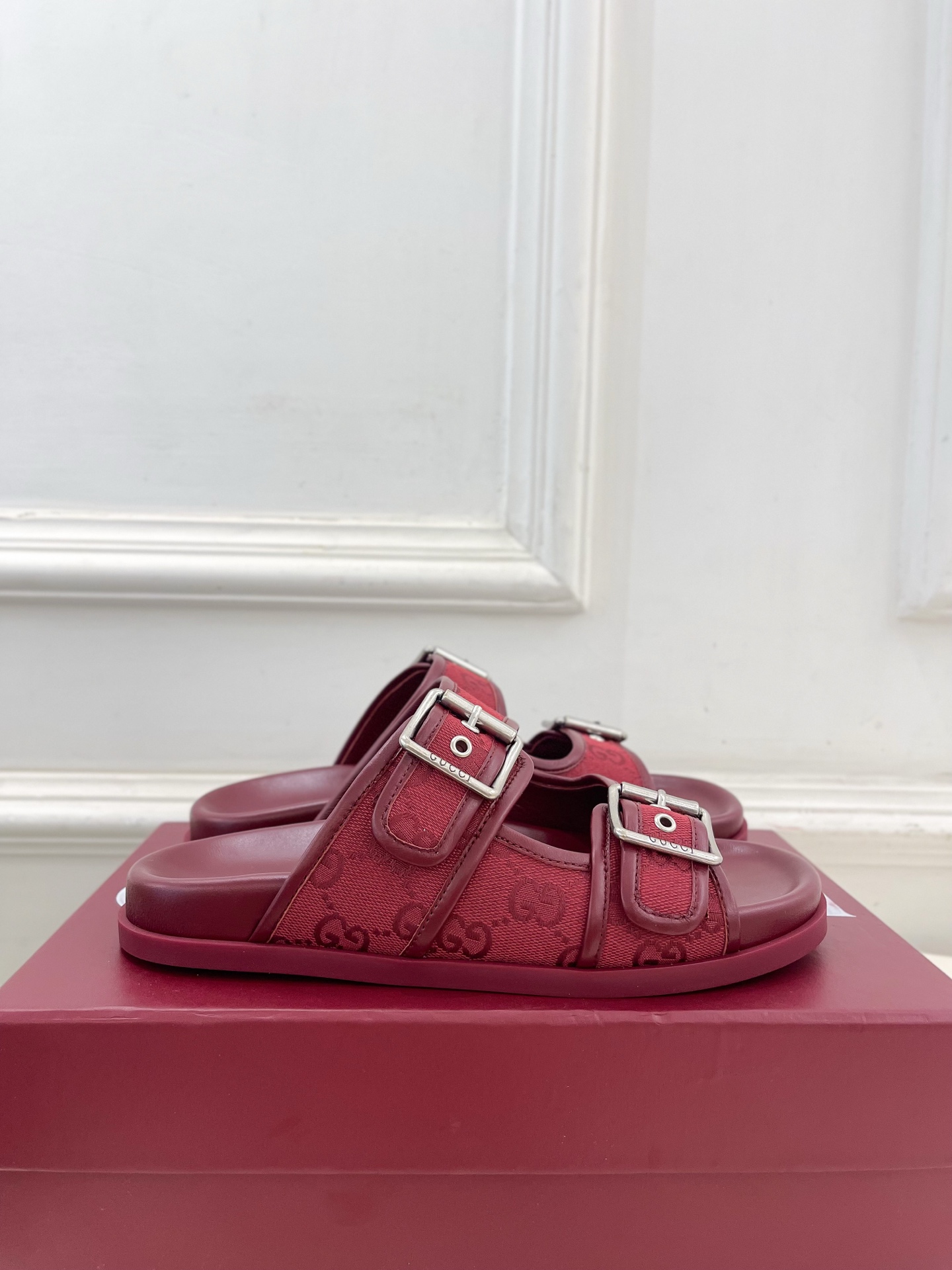 Gucci |  古驰  25𝐬𝐬 

⭐️   G家 主打系列终于面世，狠货值得期待！原有的经典 创造