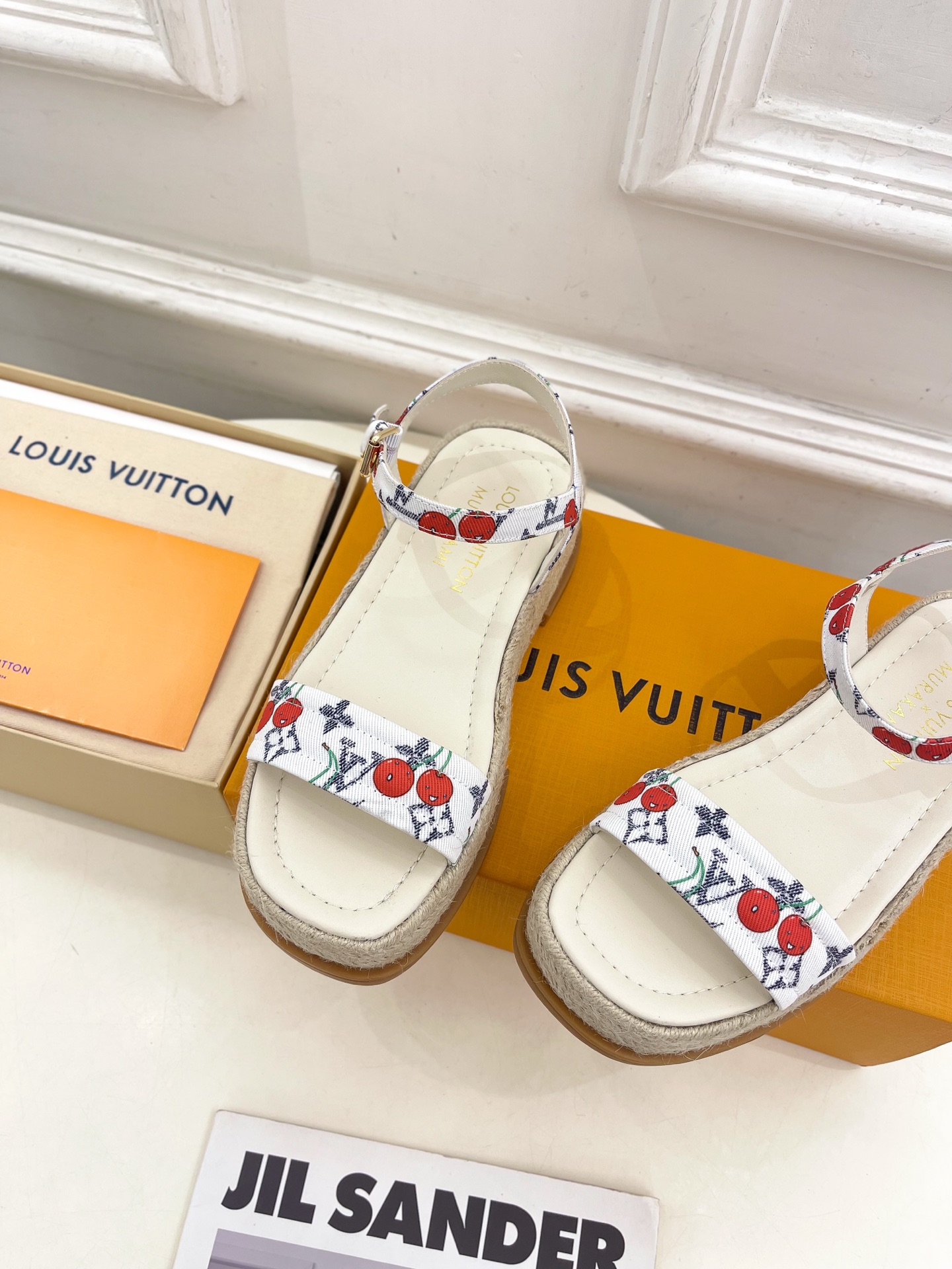 LV  | 路易威登    25𝐬𝐬 

🧡💚2025春夏新款 顶级版本‼️原版一致
专柜主打最新款 L