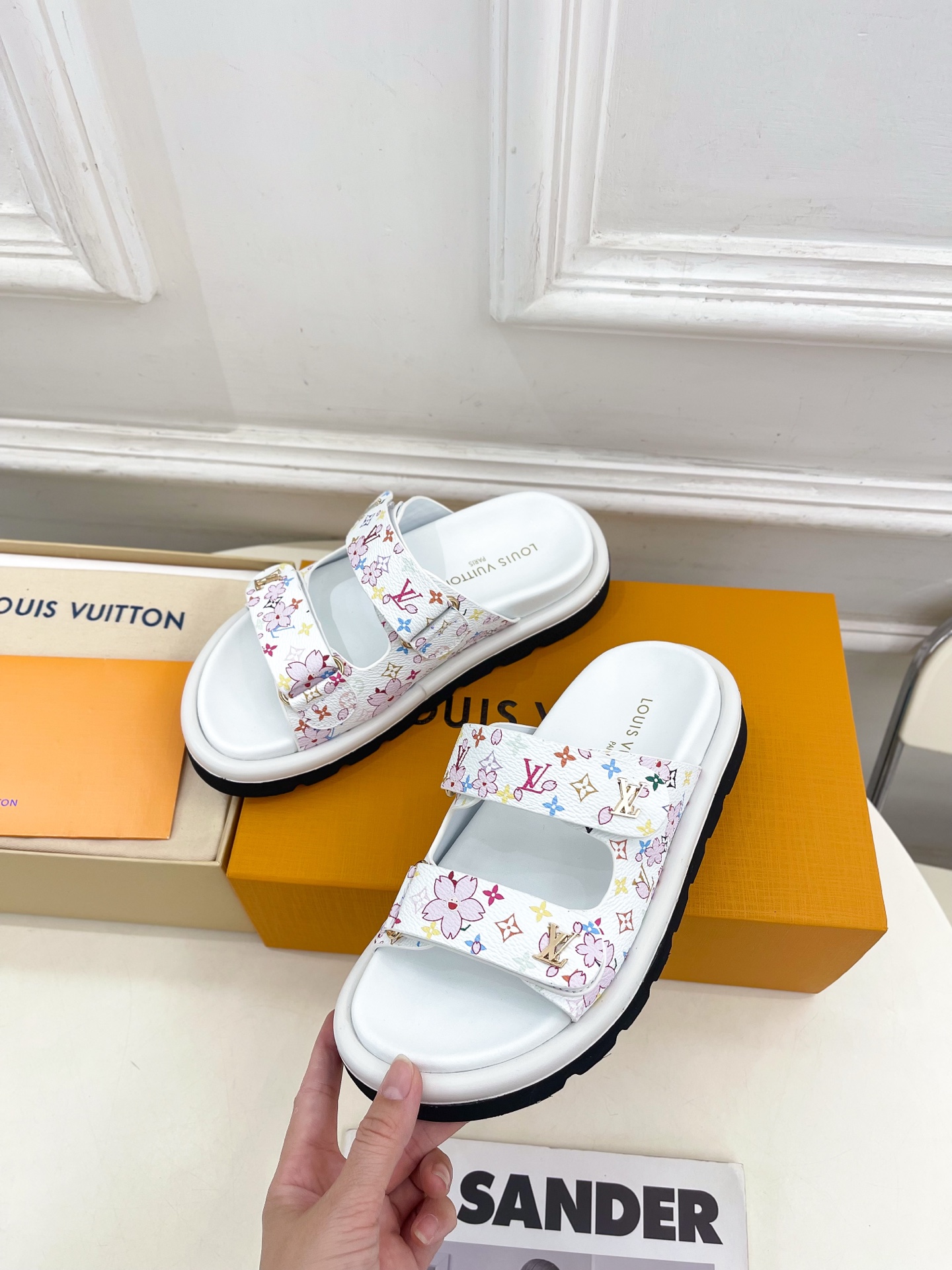 LV  | 路易威登   25𝐬𝐬 

🧡💚2025春夏新品   顶级版本⚠️
专柜主打经典双扣带老花休