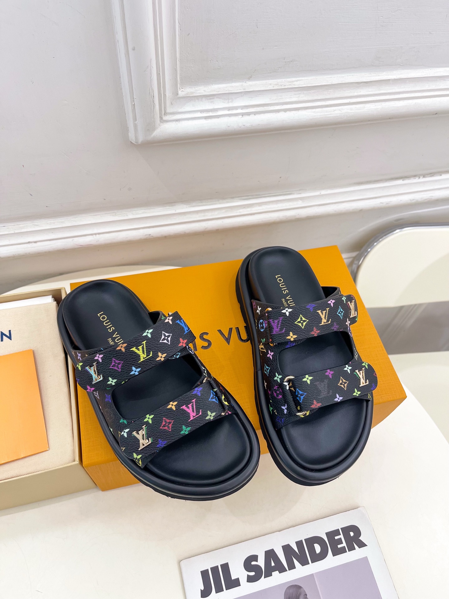 LV  | 路易威登   25𝐬𝐬 

🧡💚2025春夏新品   顶级版本⚠️
专柜主打经典双扣带老花休