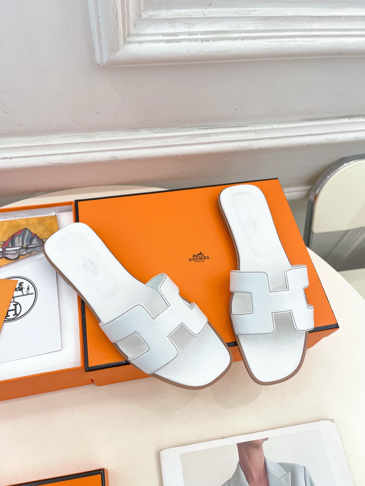 🐎𝐇𝐄𝐑𝐌𝐄* 爱玛仕 25𝐬𝐬 

🌈2025春夏新品 专柜新款 经典H型Oran平底拖鞋系列〰

◽