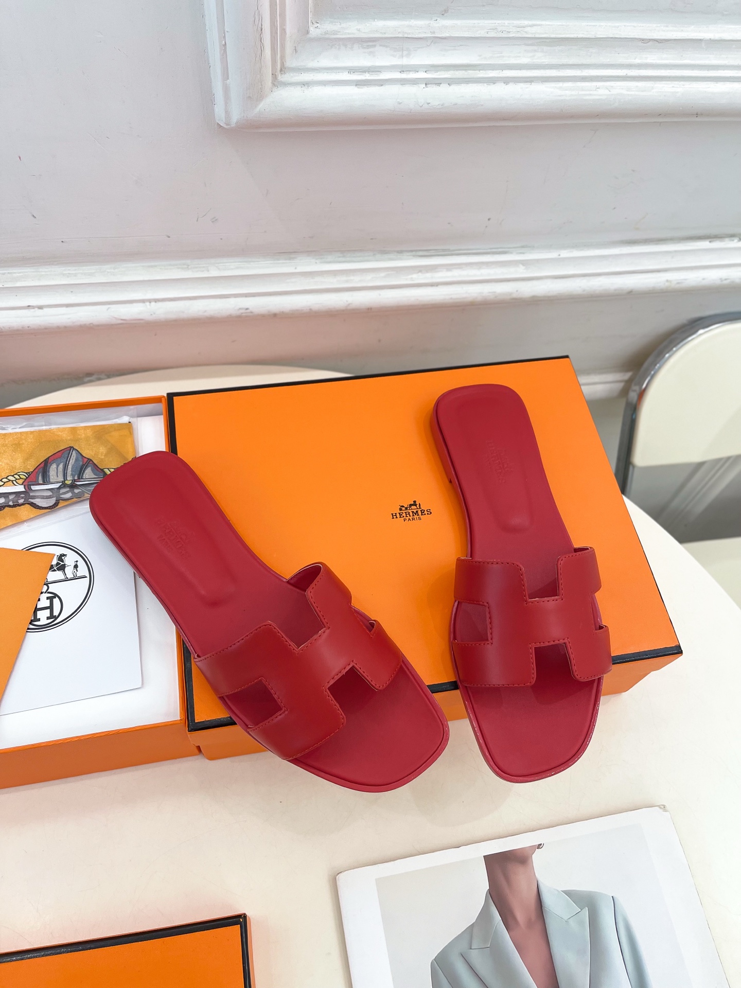 🐎𝐇𝐄𝐑𝐌𝐄* 爱玛仕 25𝐬𝐬 

🌈2025春夏新品 专柜新款 经典H型Oran平底拖鞋系列〰

◽