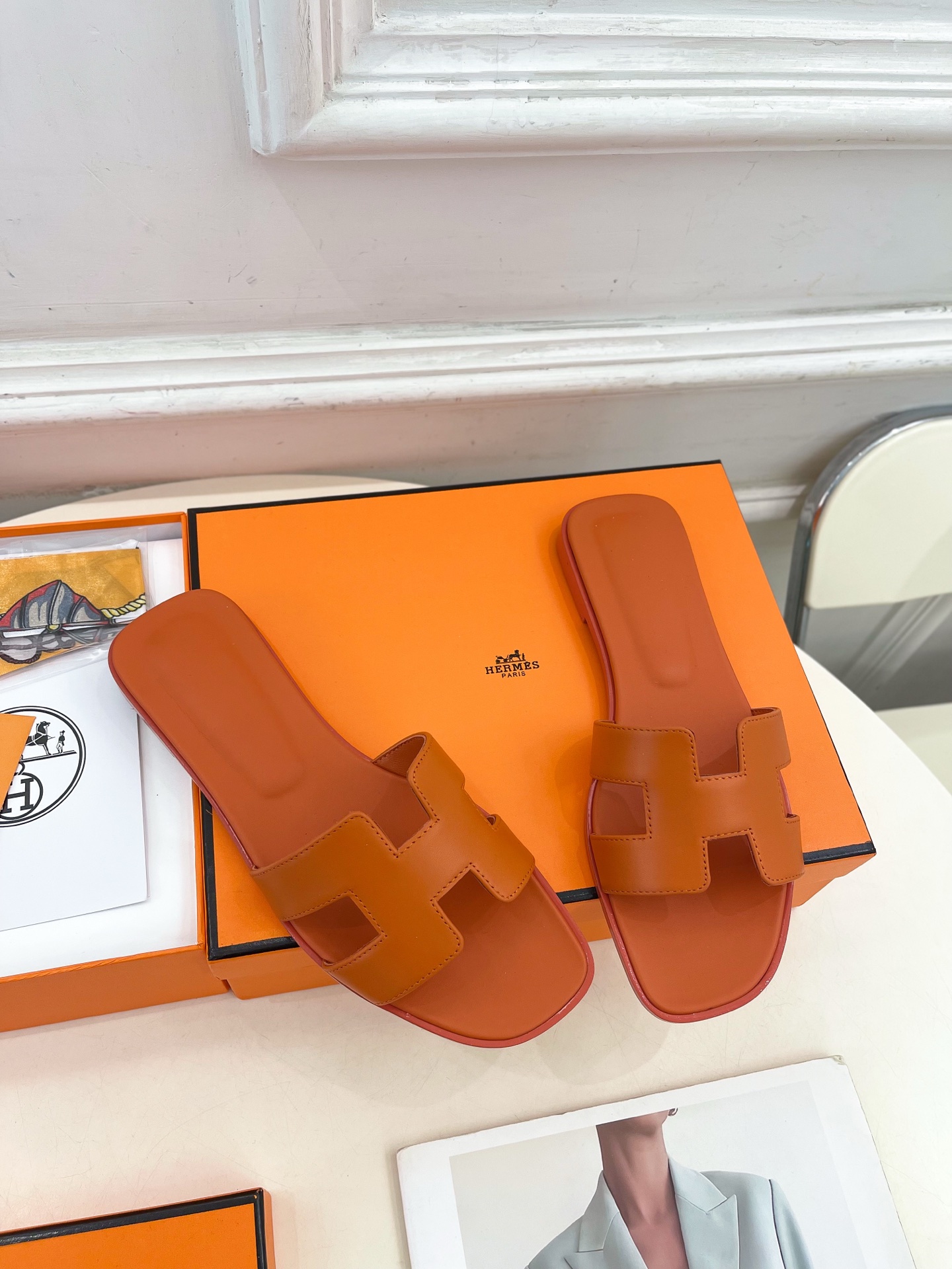 🐎𝐇𝐄𝐑𝐌𝐄* 爱玛仕 25𝐬𝐬 

🌈2025春夏新品 专柜新款 经典H型Oran平底拖鞋系列〰

◽