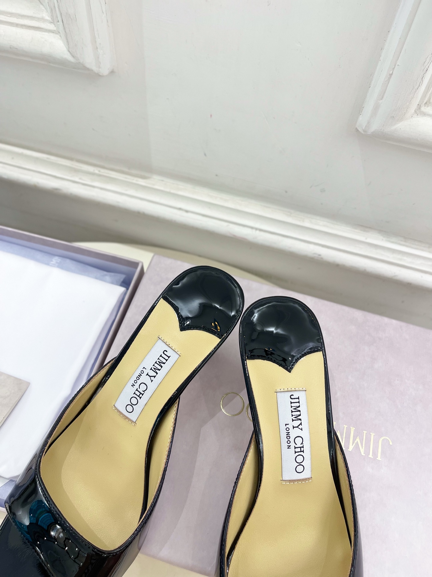 JimmyChoo✨吉米周 25ss ———
    
2025春夏新品 专柜最新JC方头高跟拖鞋 名媛