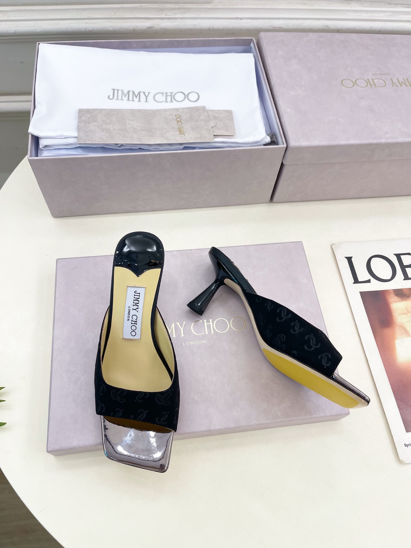 JimmyChoo✨吉米周 25ss ———
    
2025春夏新品 专柜最新JC方头高跟拖鞋 名媛