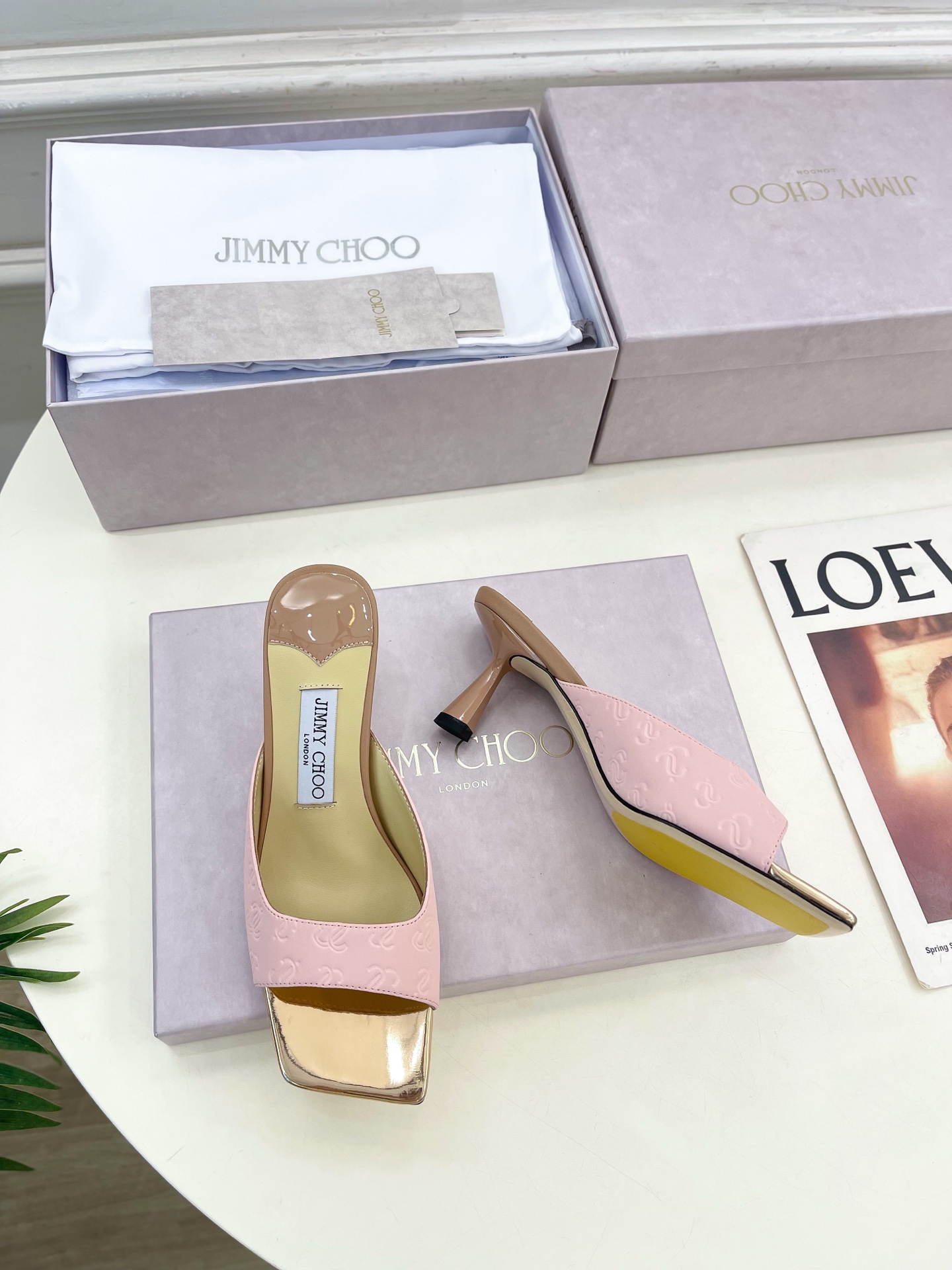 JimmyChoo✨吉米周 25ss ———
    
2025春夏新品 专柜最新JC方头高跟拖鞋 名媛