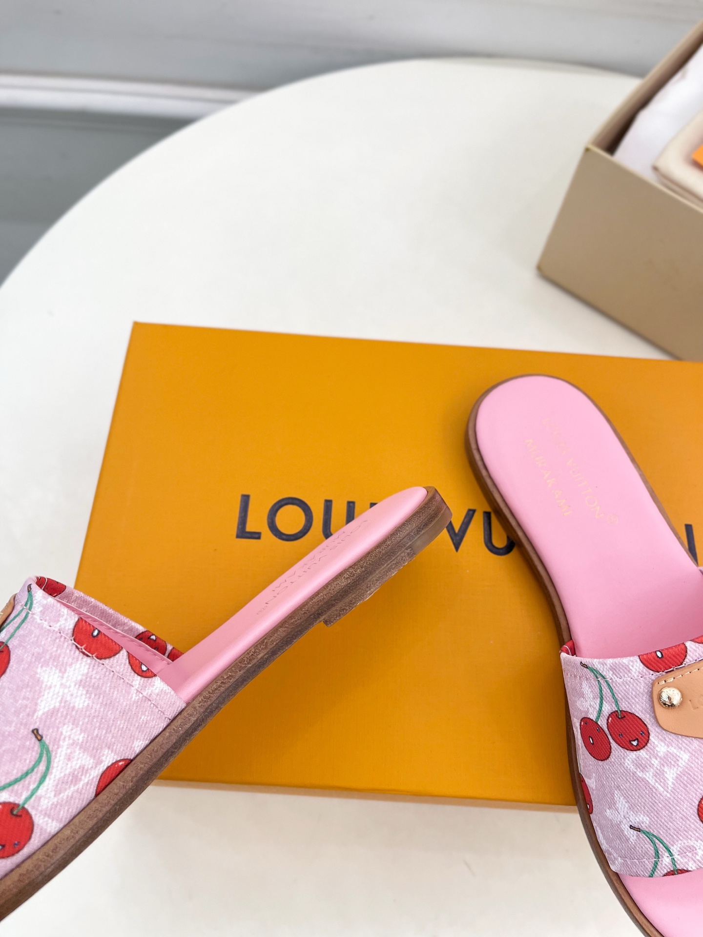 LV  | 路易威登    25𝐬𝐬 

🧡💚2025春夏新款 顶级版本‼️原版一致
专柜主打最新款LV