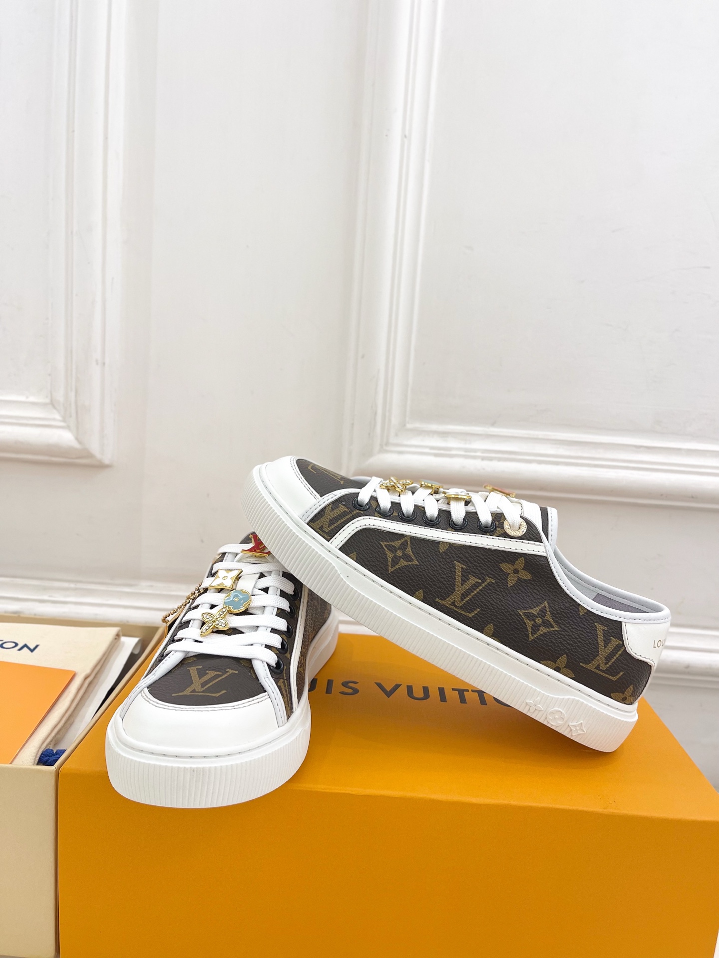 LV | 路易威登 25𝐬𝐬 
🧡💚2025 春夏新款 顶级版本‼️原版一致
专柜主打最新款 LV LA