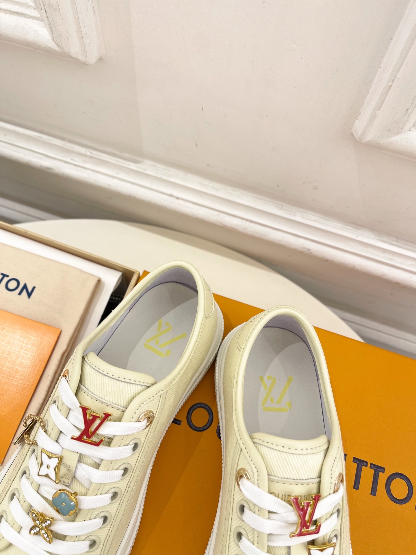 LV | 路易威登 25𝐬𝐬 
🧡💚2025 春夏新款 顶级版本‼️原版一致
专柜主打最新款 LV LA