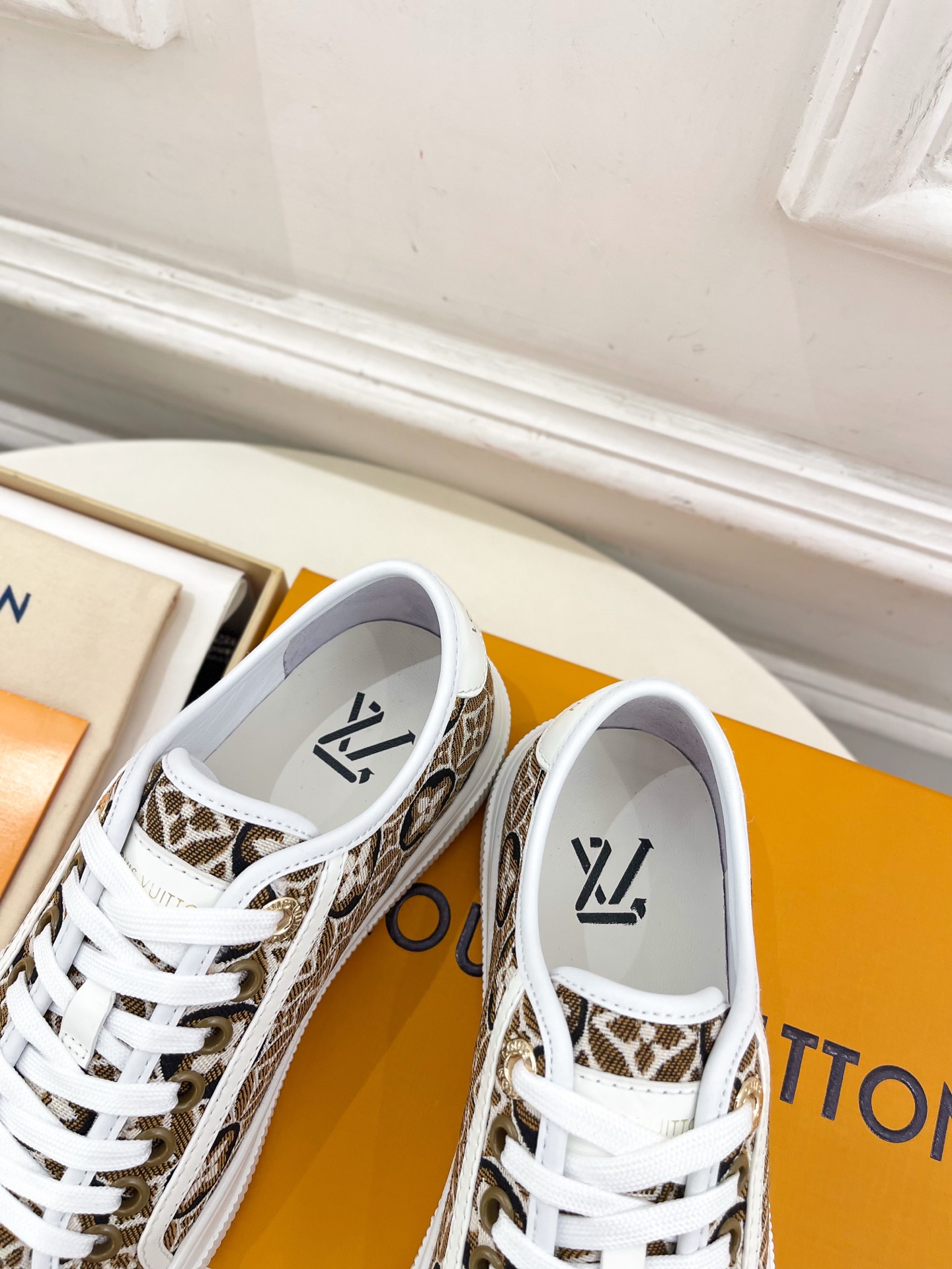 LV | 路易威登 25𝐬𝐬 
🧡💚2025 春夏新款 顶级版本‼️原版一致
专柜主打最新款 LV LA