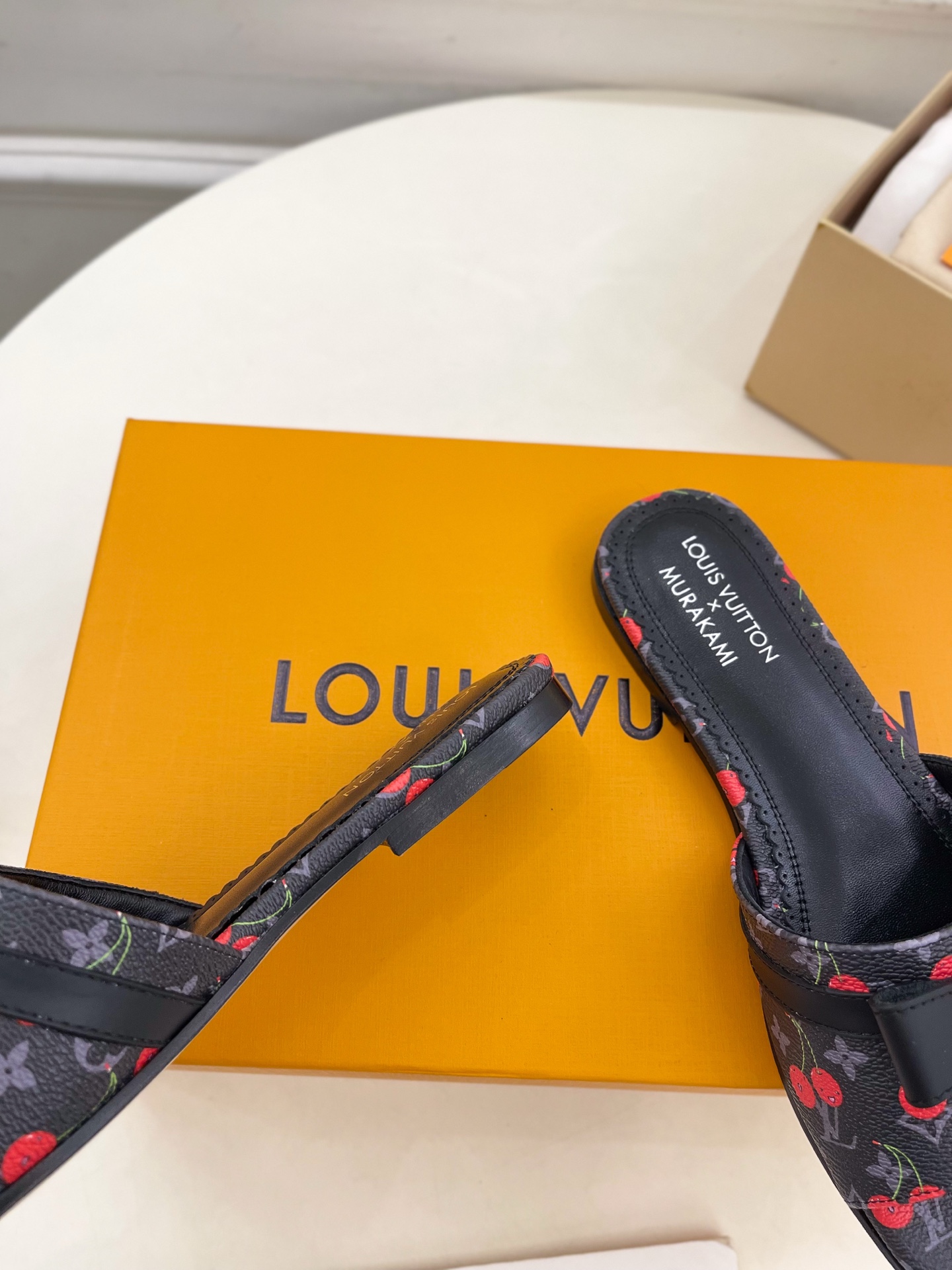 LV  | 路易威登    25𝐬𝐬 

🧡💚2025 早春新款 顶级版本‼️原版一致
专柜主打最新款 