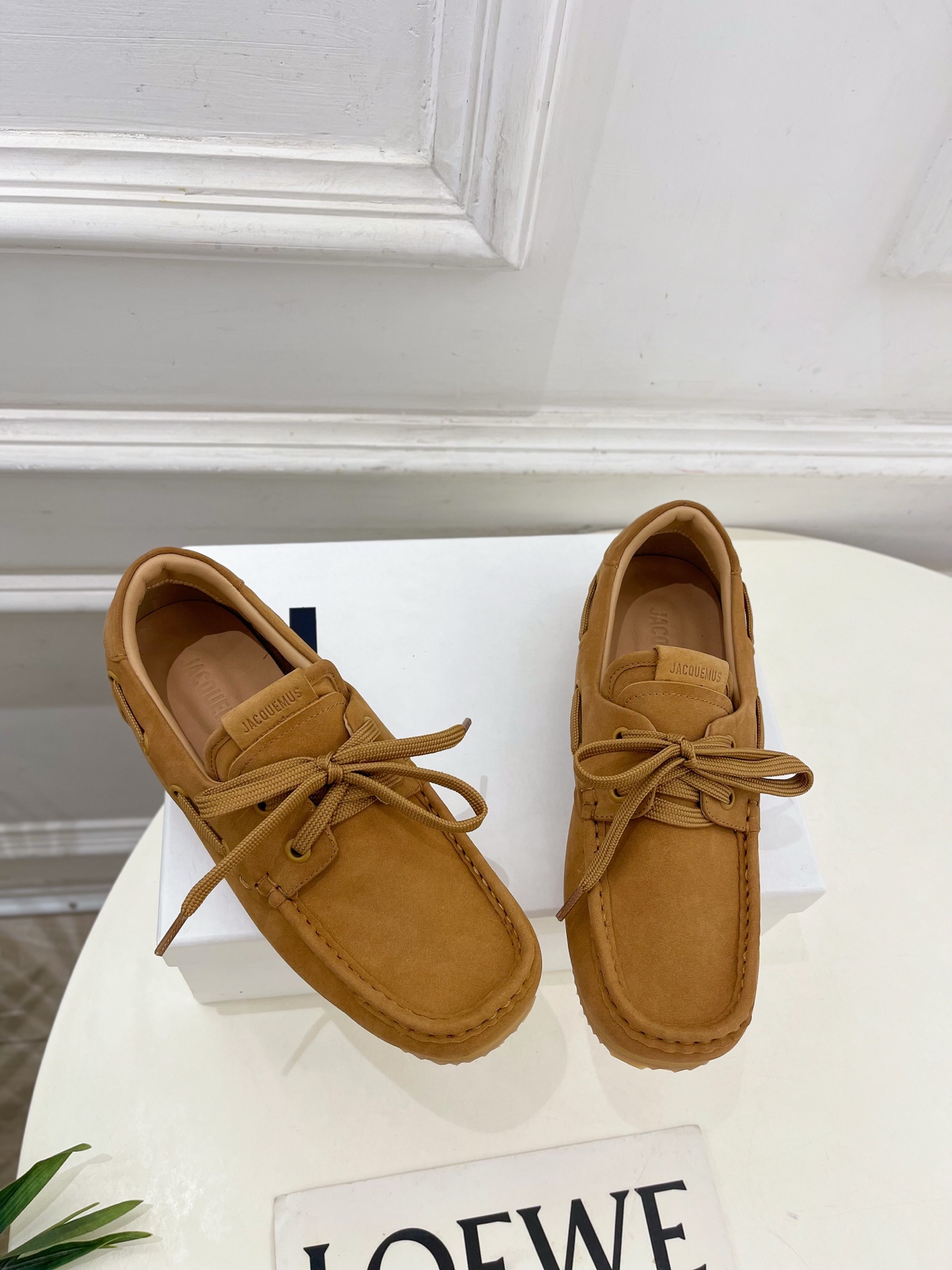 JACQUEMUS 2025春夏新品 英伦休闲小皮鞋乐福鞋
—————————
作为这两年最受欢迎的设计