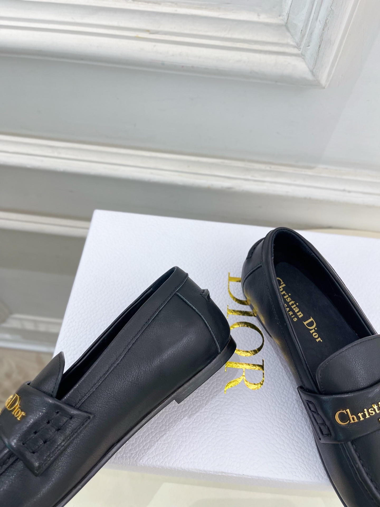 Dior |  迪奥 25𝐬𝐬 

🧡💚2025早春新品 顶级版本⚠️
专柜主打新款  Dior Boy