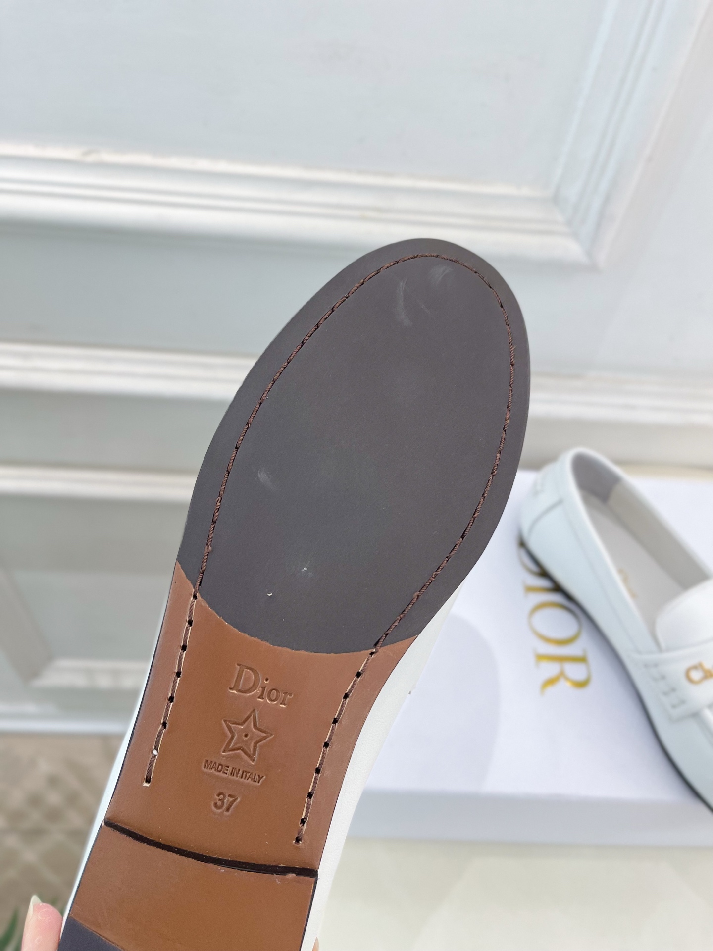 Dior |  迪奥 25𝐬𝐬 

🧡💚2025早春新品 顶级版本⚠️
专柜主打新款  Dior Boy