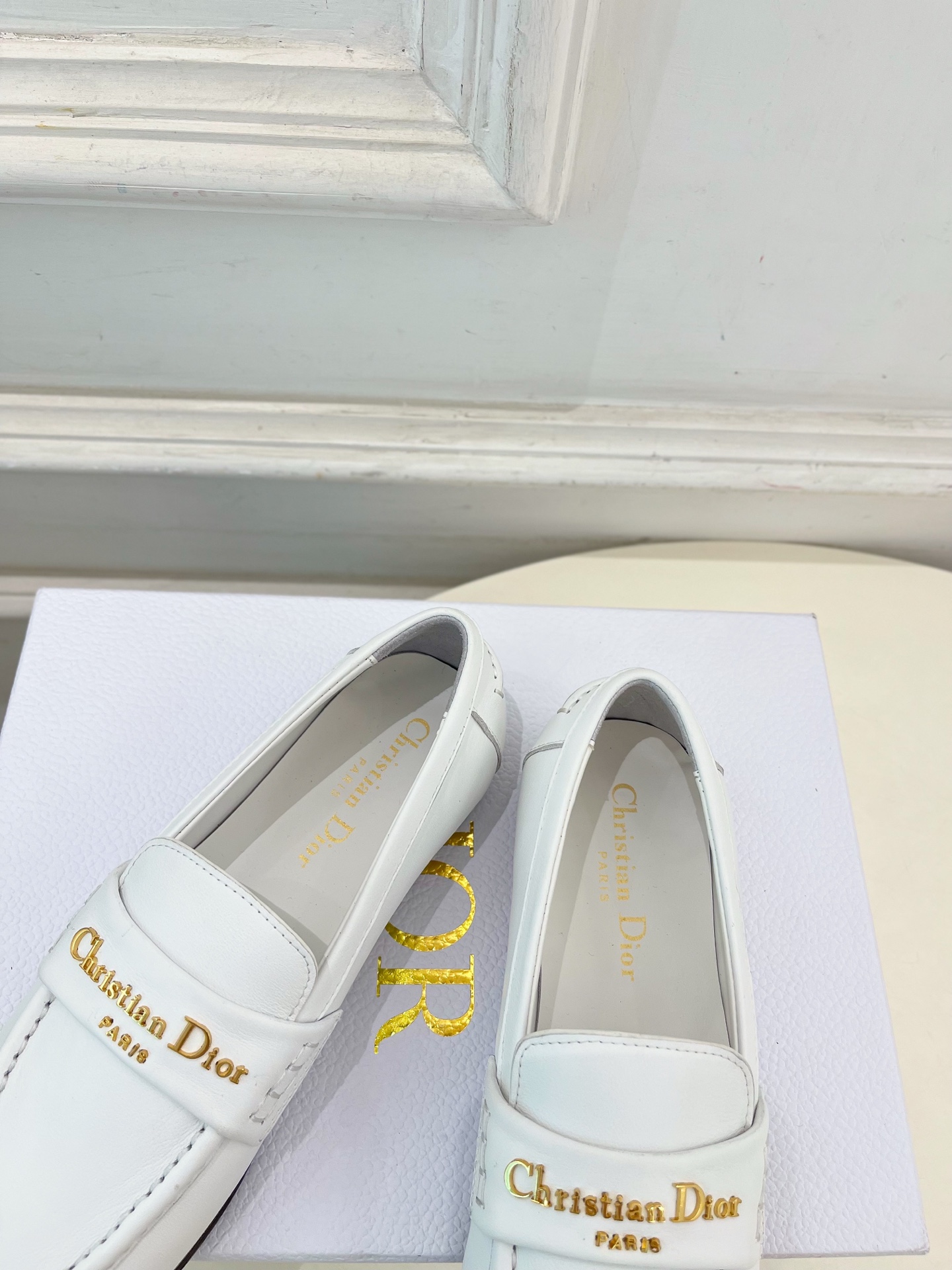 Dior |  迪奥 25𝐬𝐬 

🧡💚2025早春新品 顶级版本⚠️
专柜主打新款  Dior Boy