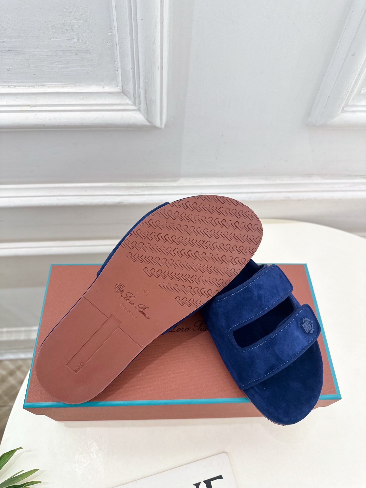 Loro Piana 乐悠翩雅 代购级别⚠️2025春夏新品 男士魔术贴休闲拖鞋—————————

L